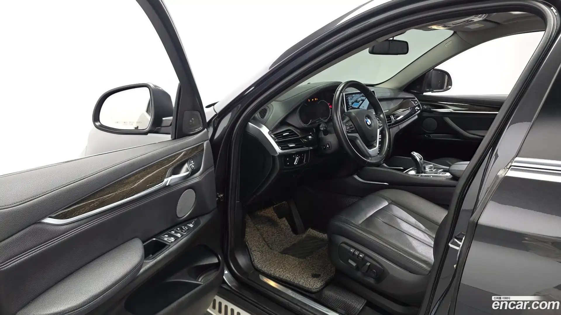 X6 BMW 2017.2-INNER-010