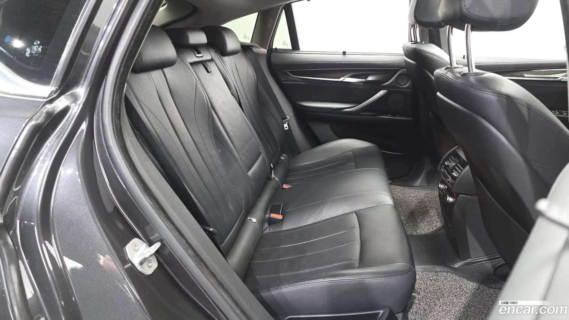 X6 BMW 2017.2-OPTION-016