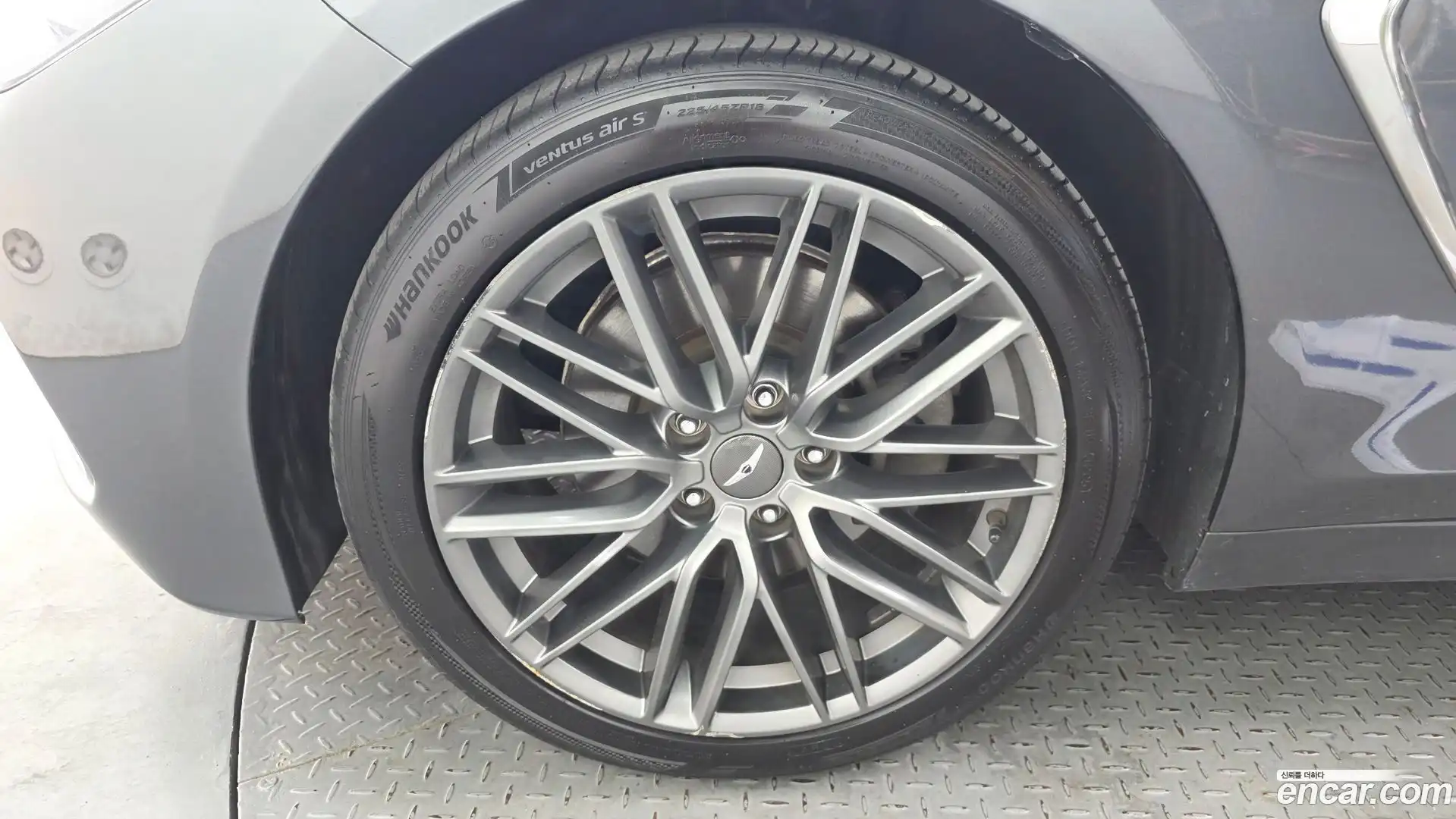 G70 Genesis 2017.10-OUTER-005