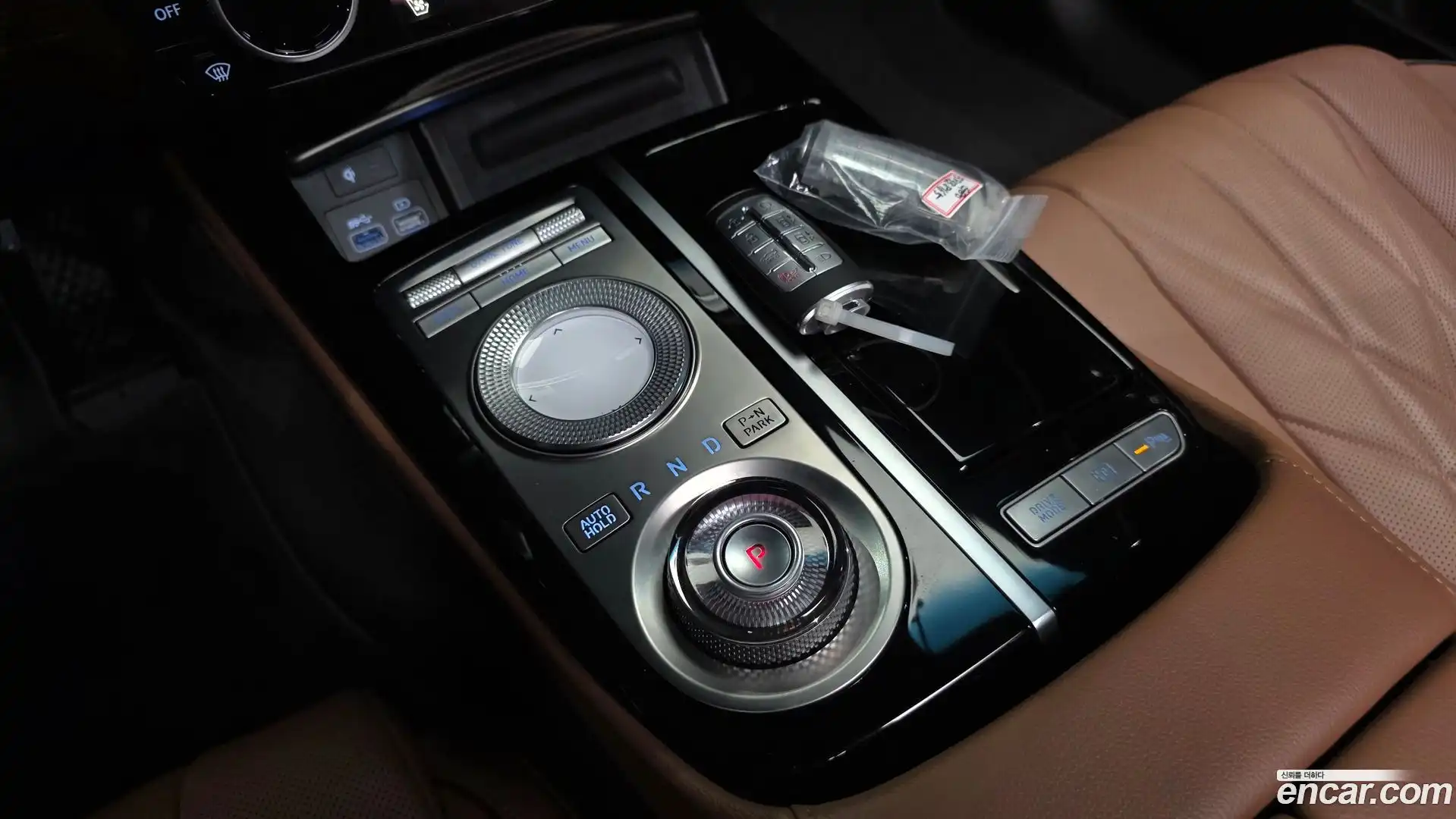 G80 Genesis 2022.2-INNER-009