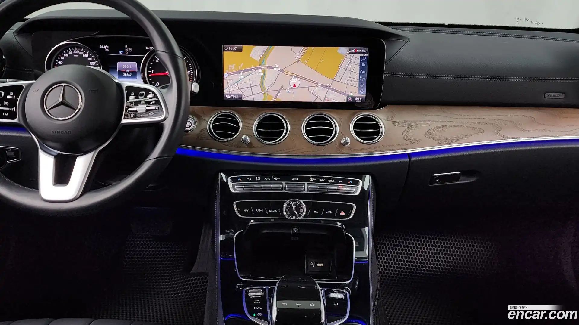 E-Class Mercedes-Benz 2019.3-OPTION-018