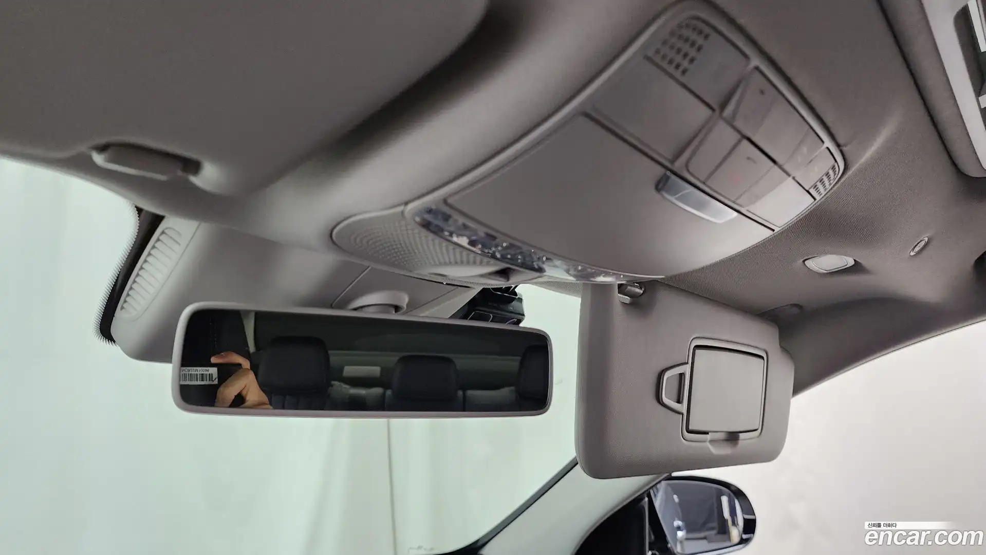 E-Class Mercedes-Benz 2019.3-OPTION-021