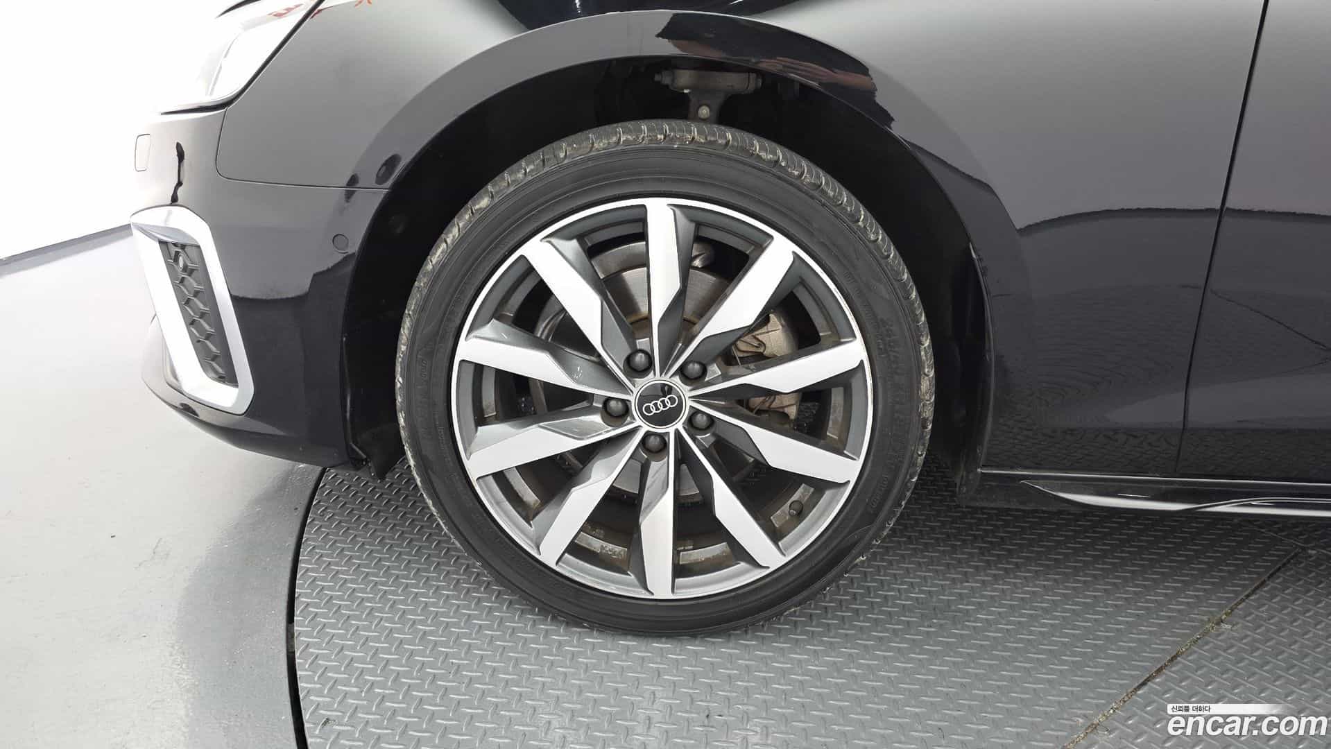 A4 Audi 2023.9-OUTER-005
