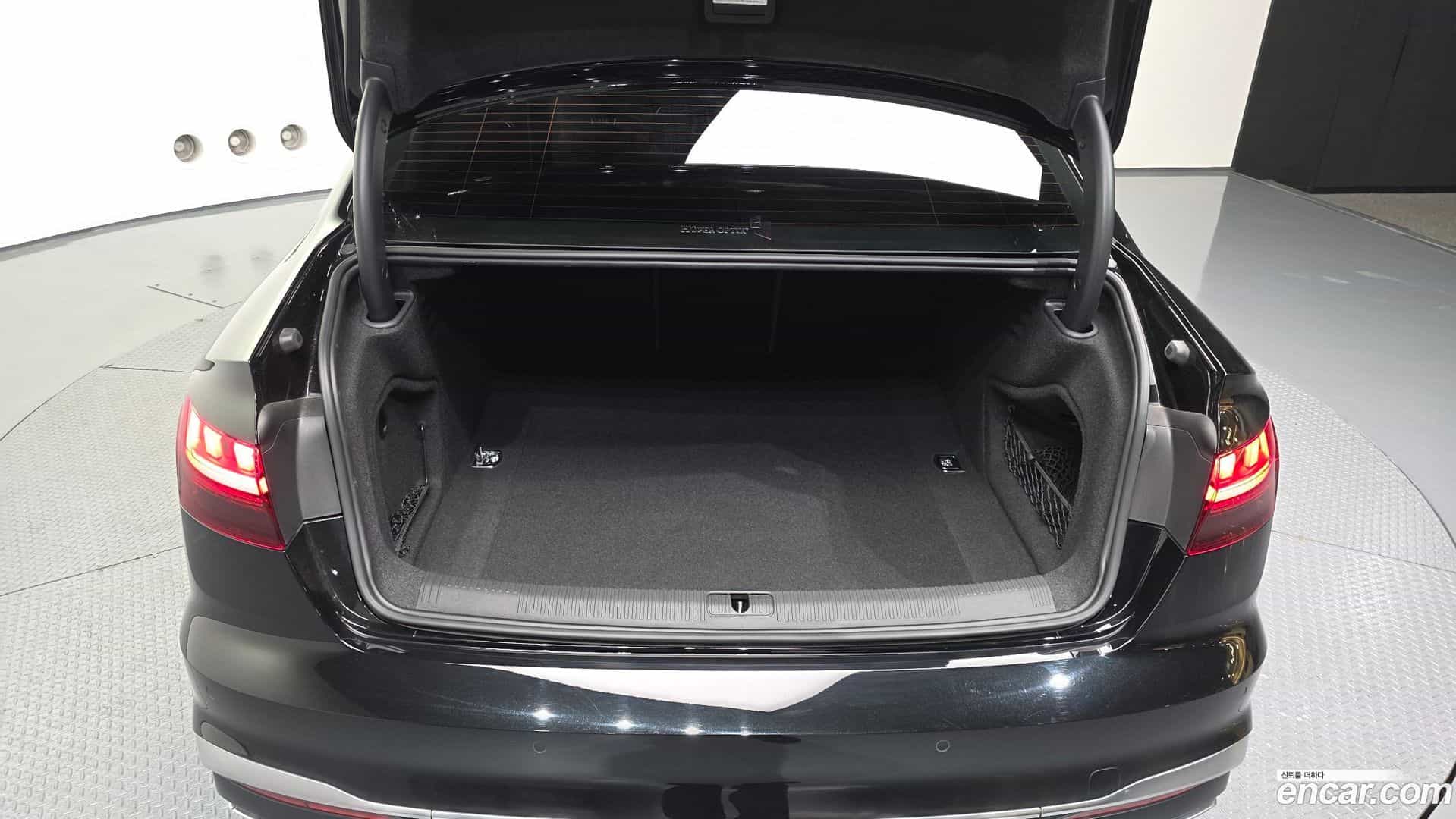 A4 Audi 2023.9-OPTION-024