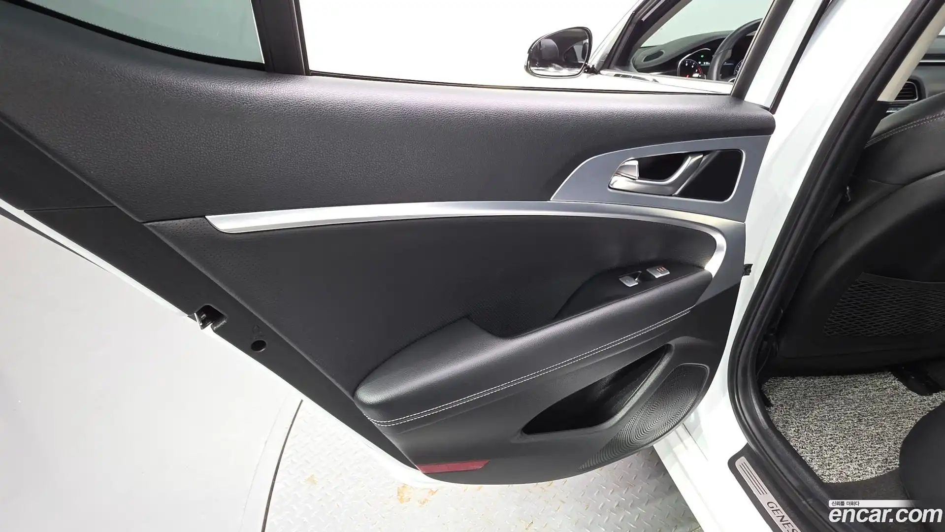 G70 Genesis 2020.6-INNER-035