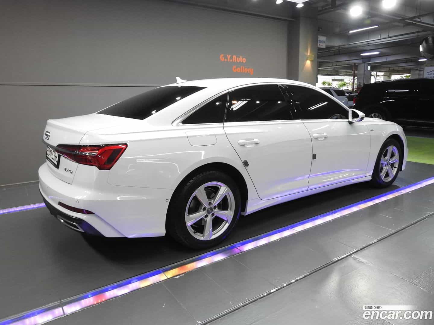 A6 Audi 2021.0-OUTER-002
