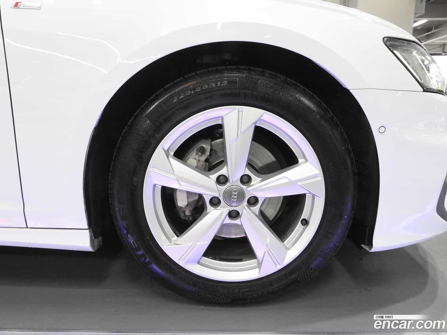 A6 Audi 2021.0-OUTER-005
