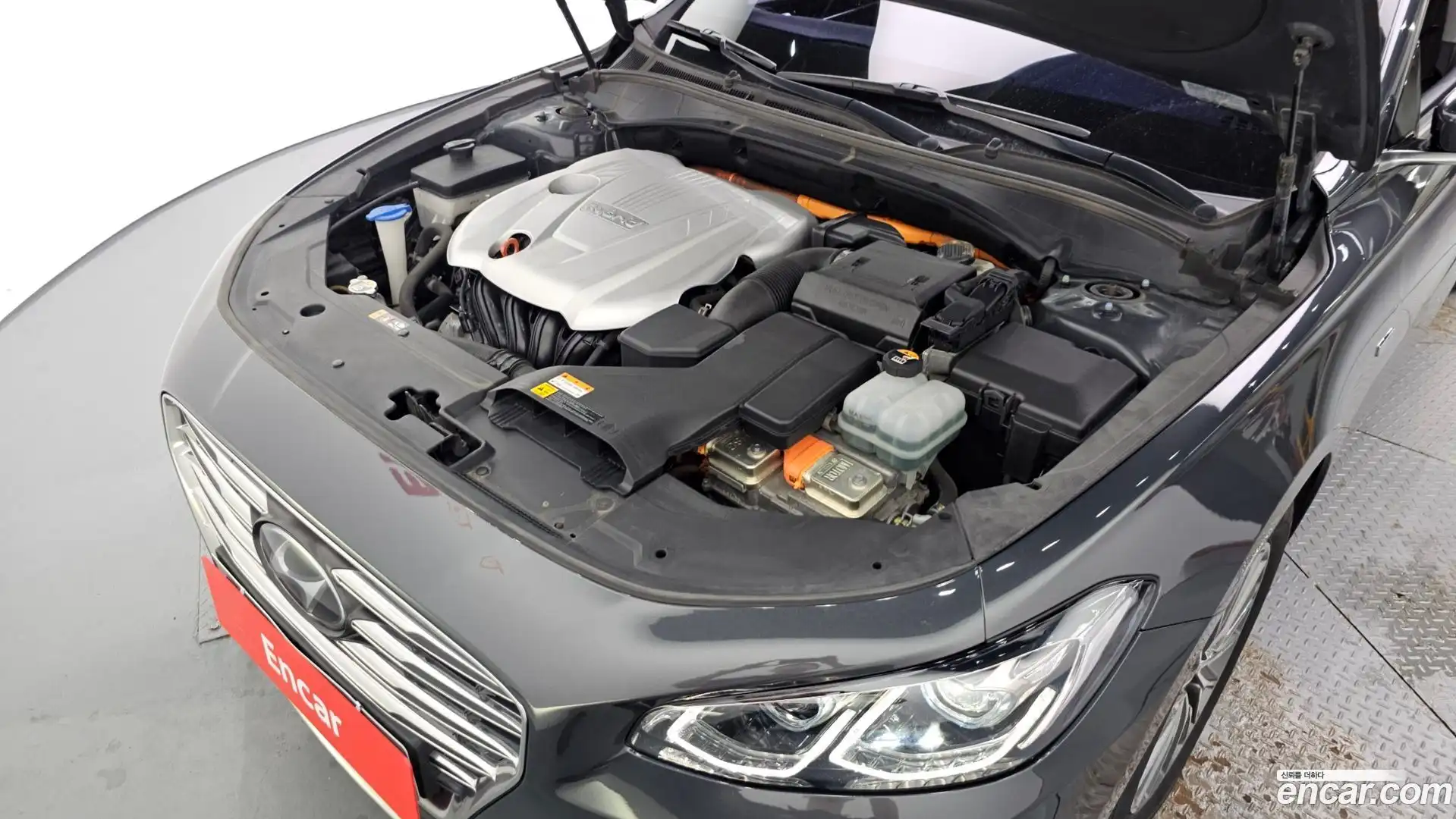 Grandeur Hyundai 2019.1-OUTER-006