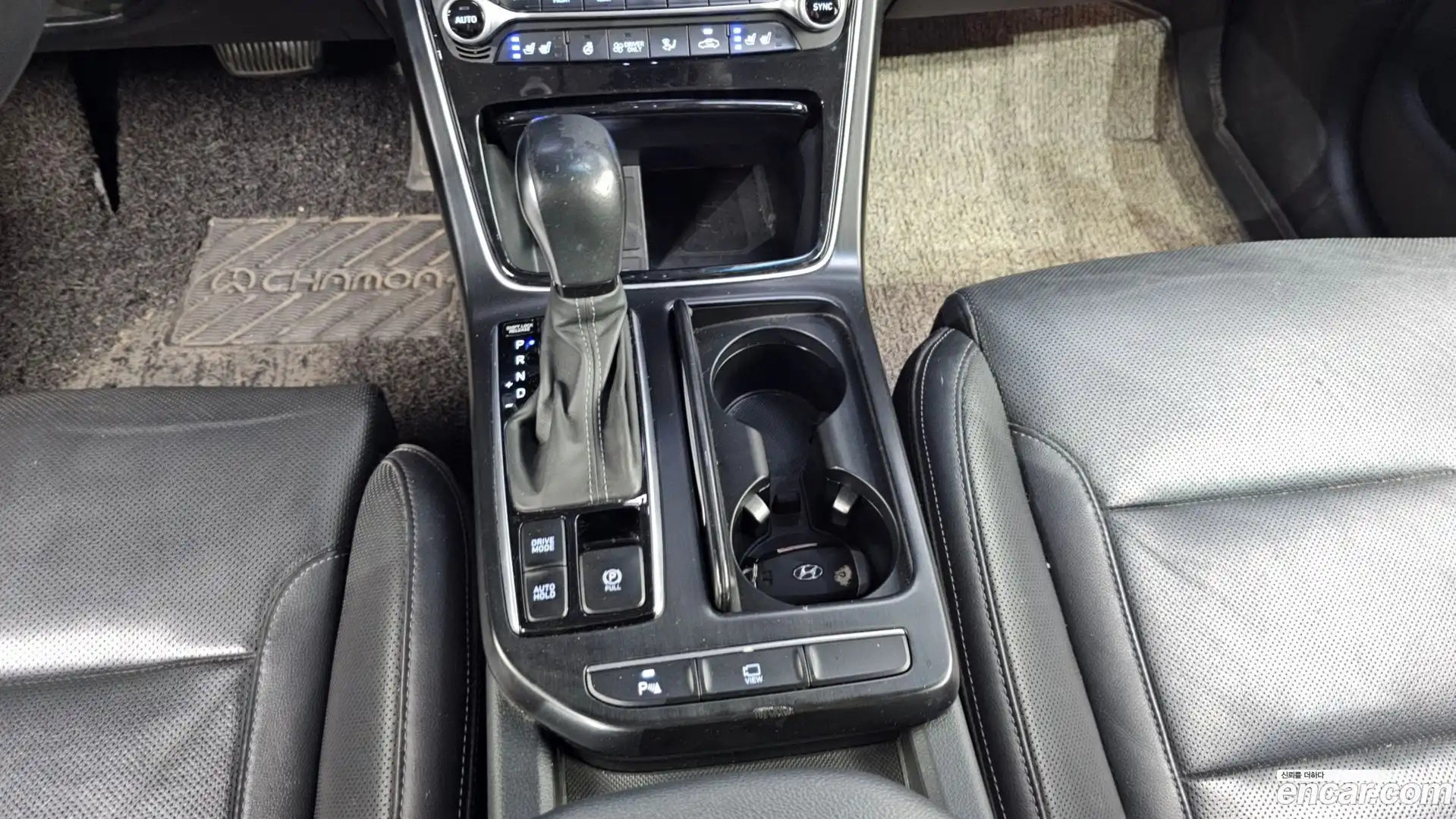 Grandeur Hyundai 2019.1-INNER-009