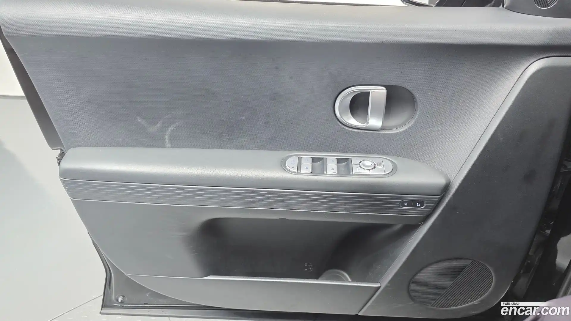 Ioniq5 Hyundai 2022.2-INNER-034