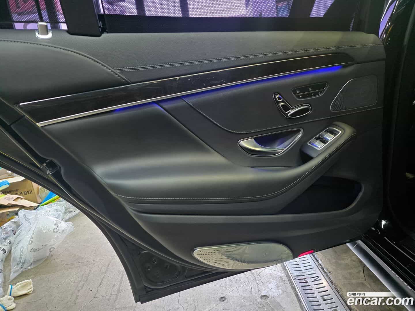 S-Class Mercedes-Benz 2016.0-INNER-010