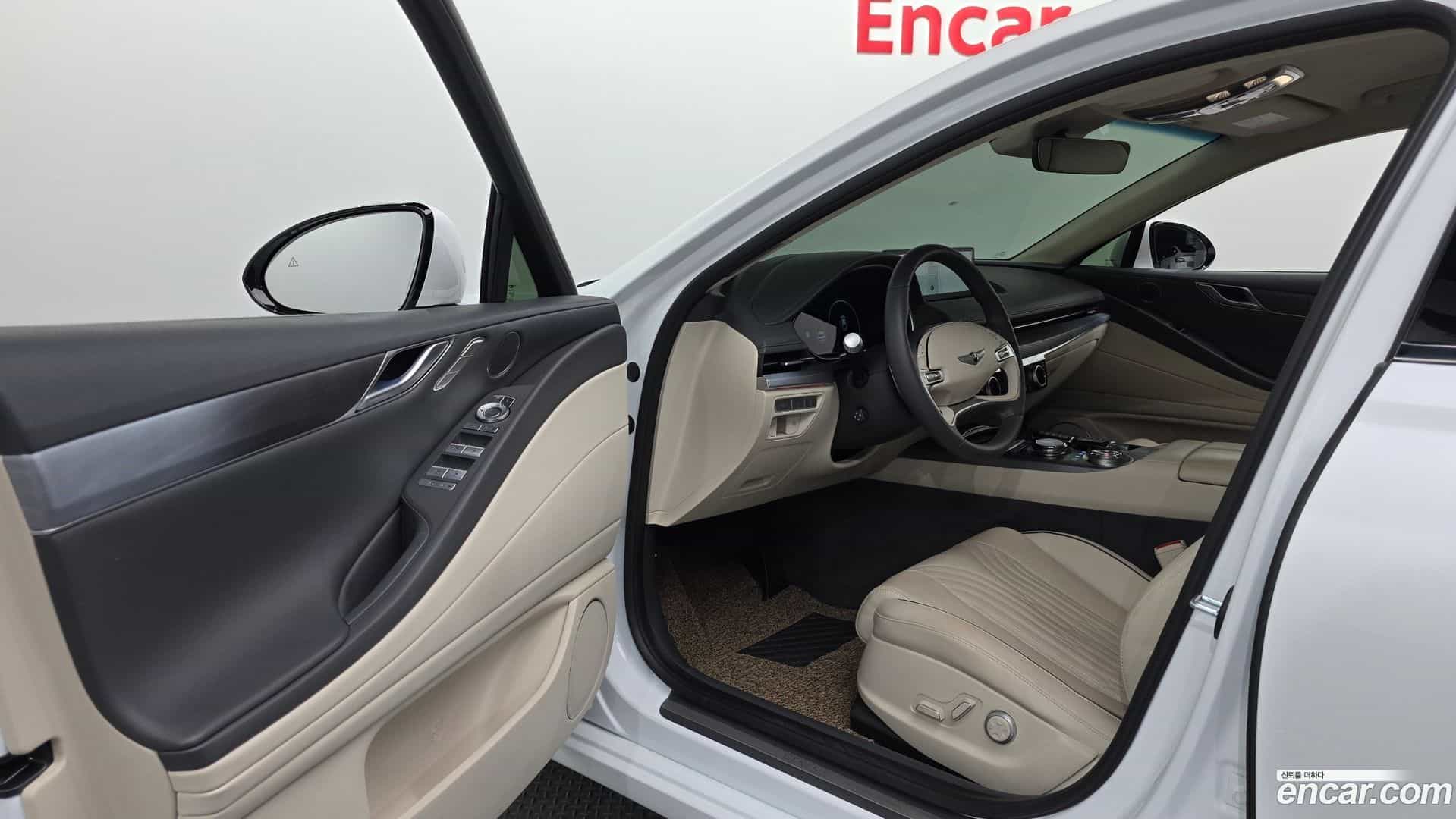 G80 Genesis 2023.10-INNER-010