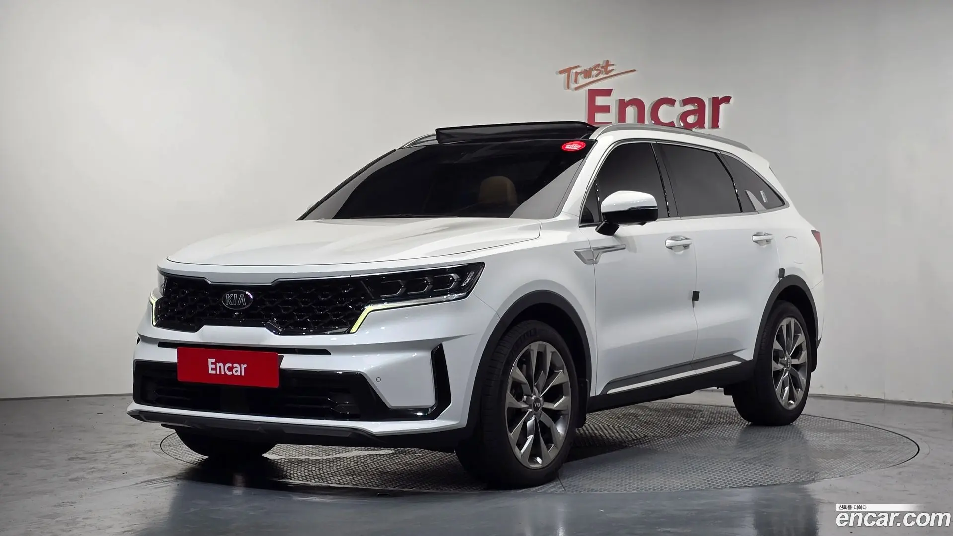 Main__Slider__Photo:Sorento Kia 2021.0-0