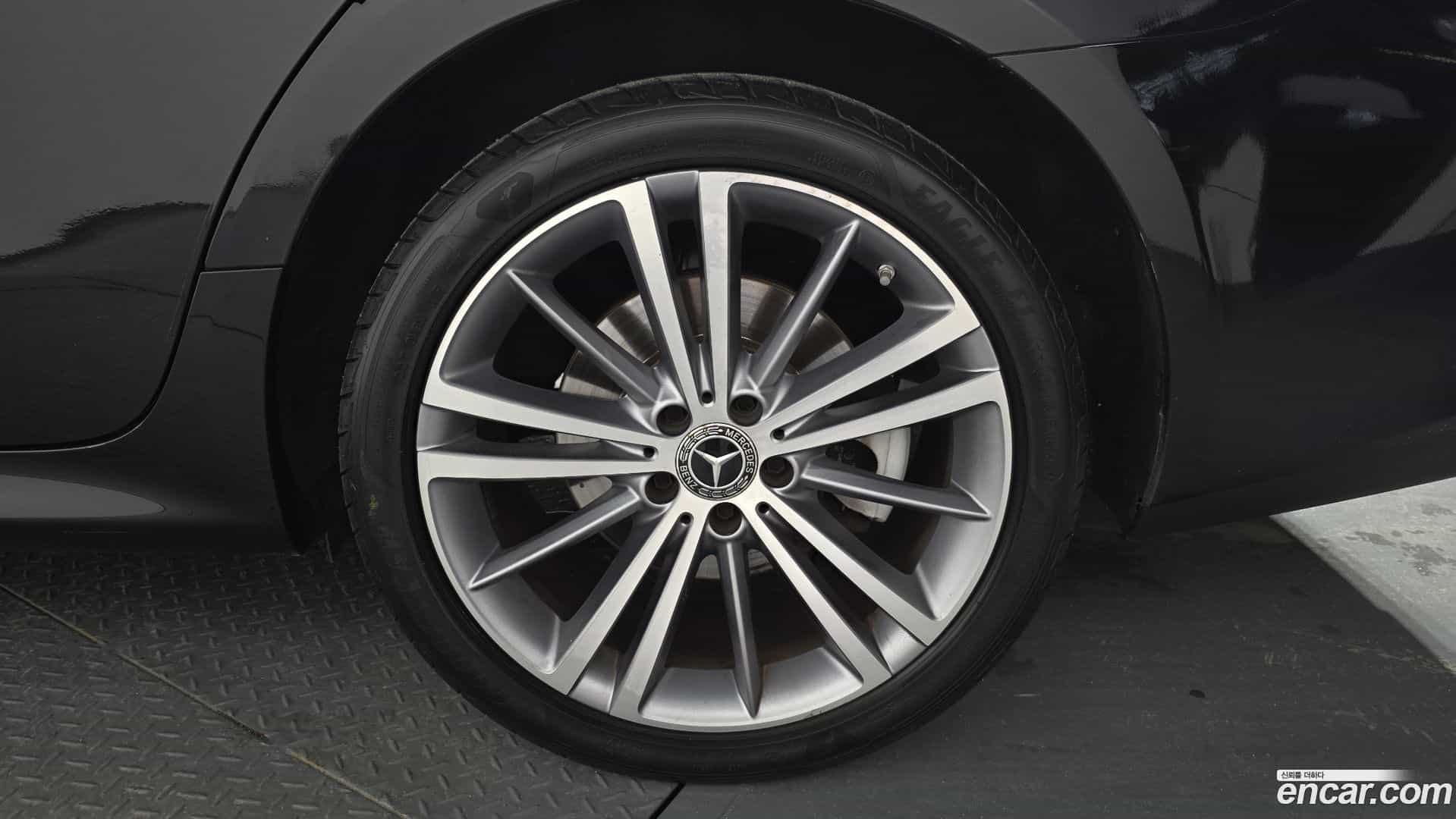 CLS-Class Mercedes-Benz 2019.8-OUTER-031