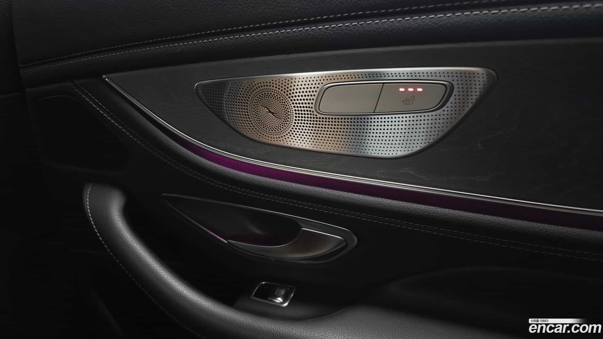 CLS-Class Mercedes-Benz 2019.8-OPTION-041