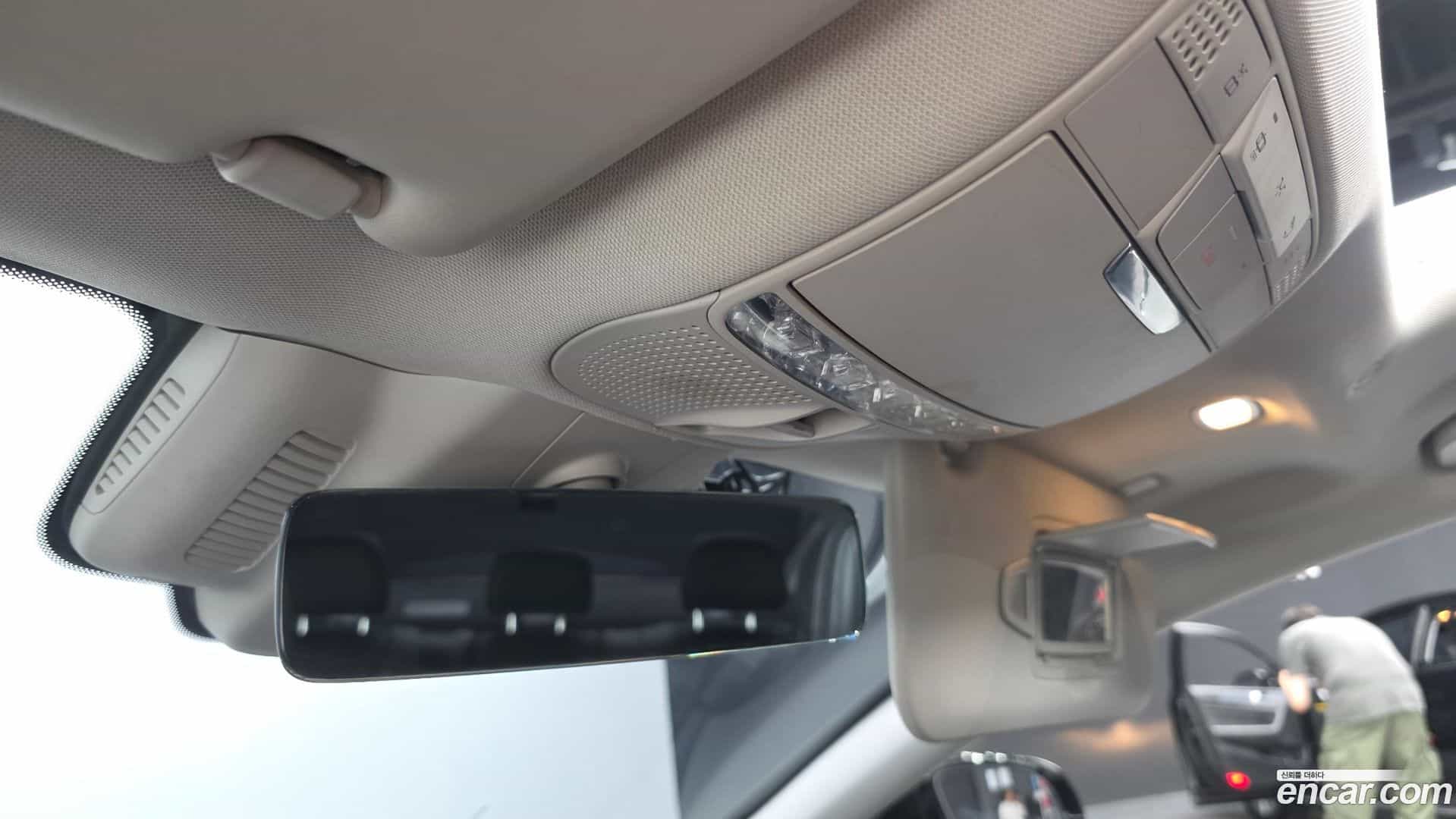 CLS-Class Mercedes-Benz 2019.8-OPTION-042