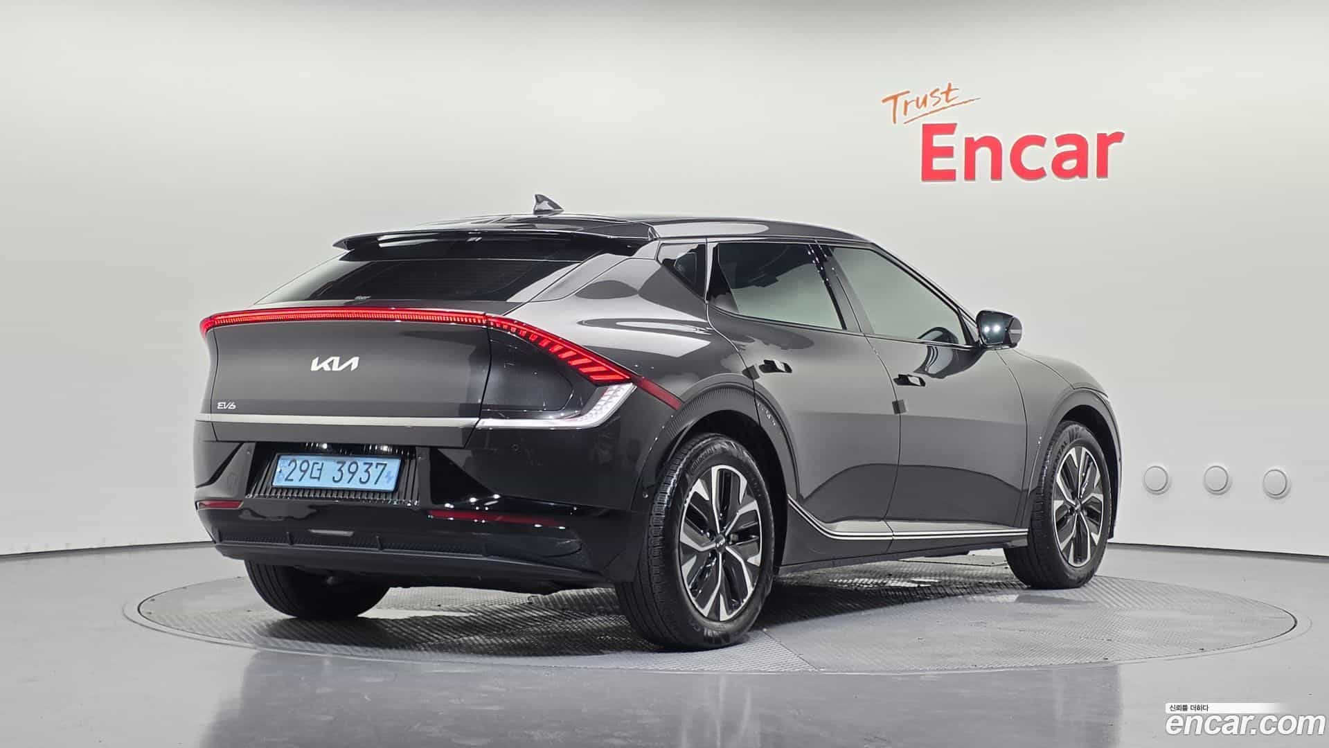 EV6 Kia 2023.4-OUTER-002