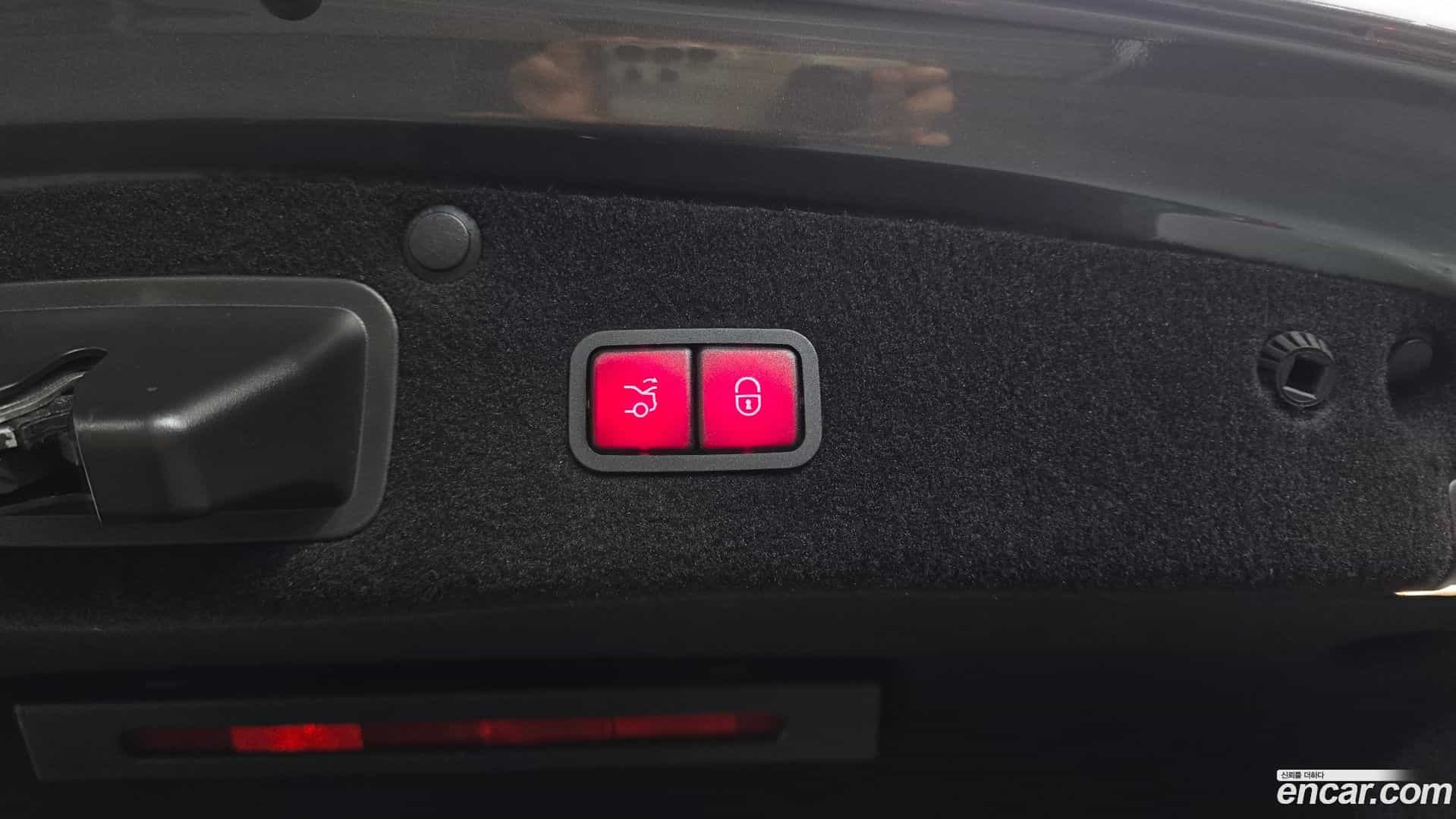 S-Class Mercedes-Benz 2018.1-OPTION-047