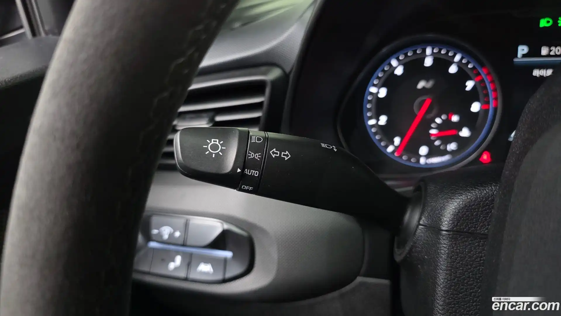 Veloster Hyundai 2021.2-OPTION-040