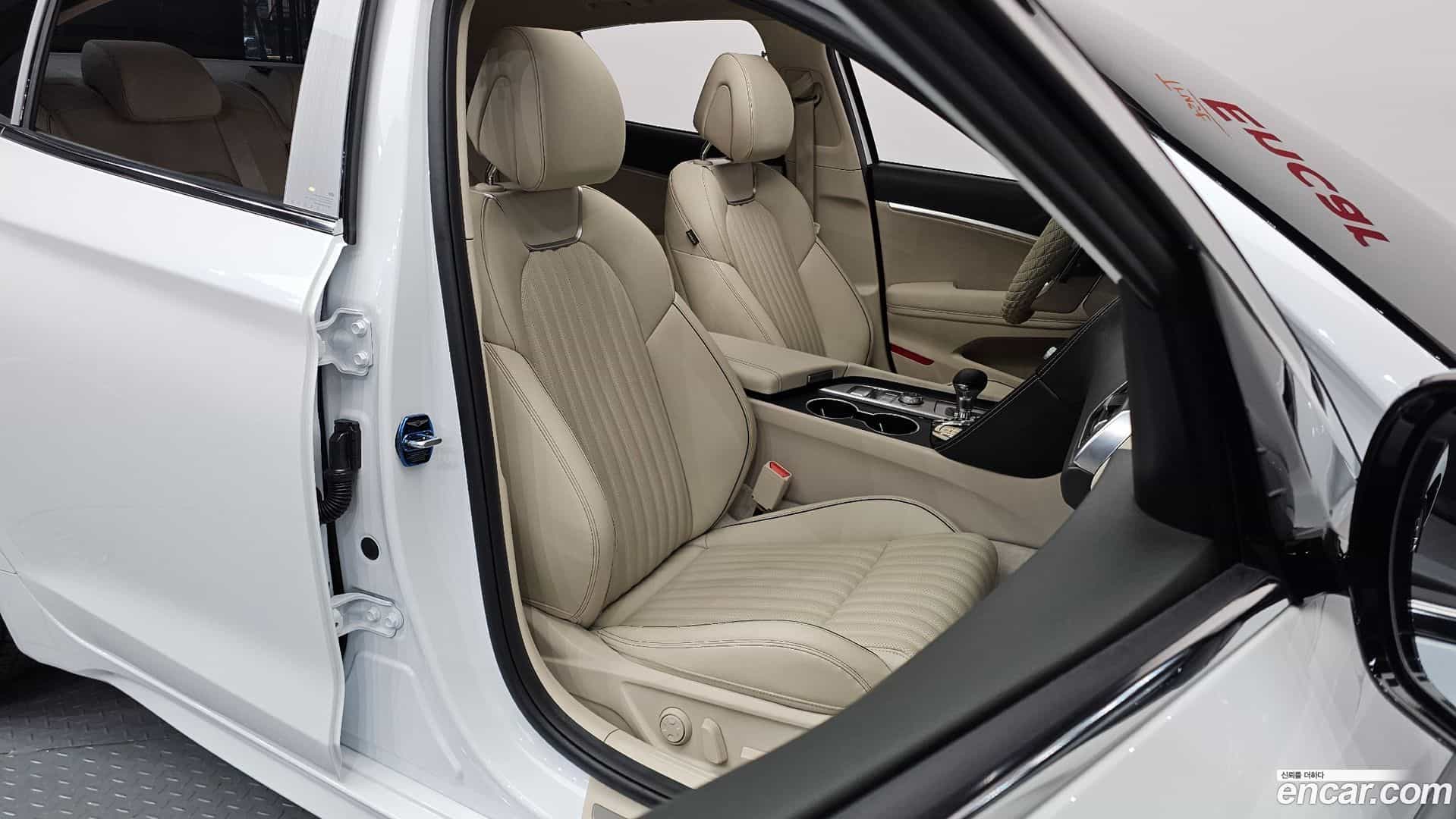 G70 Genesis 2022.11-INNER-010