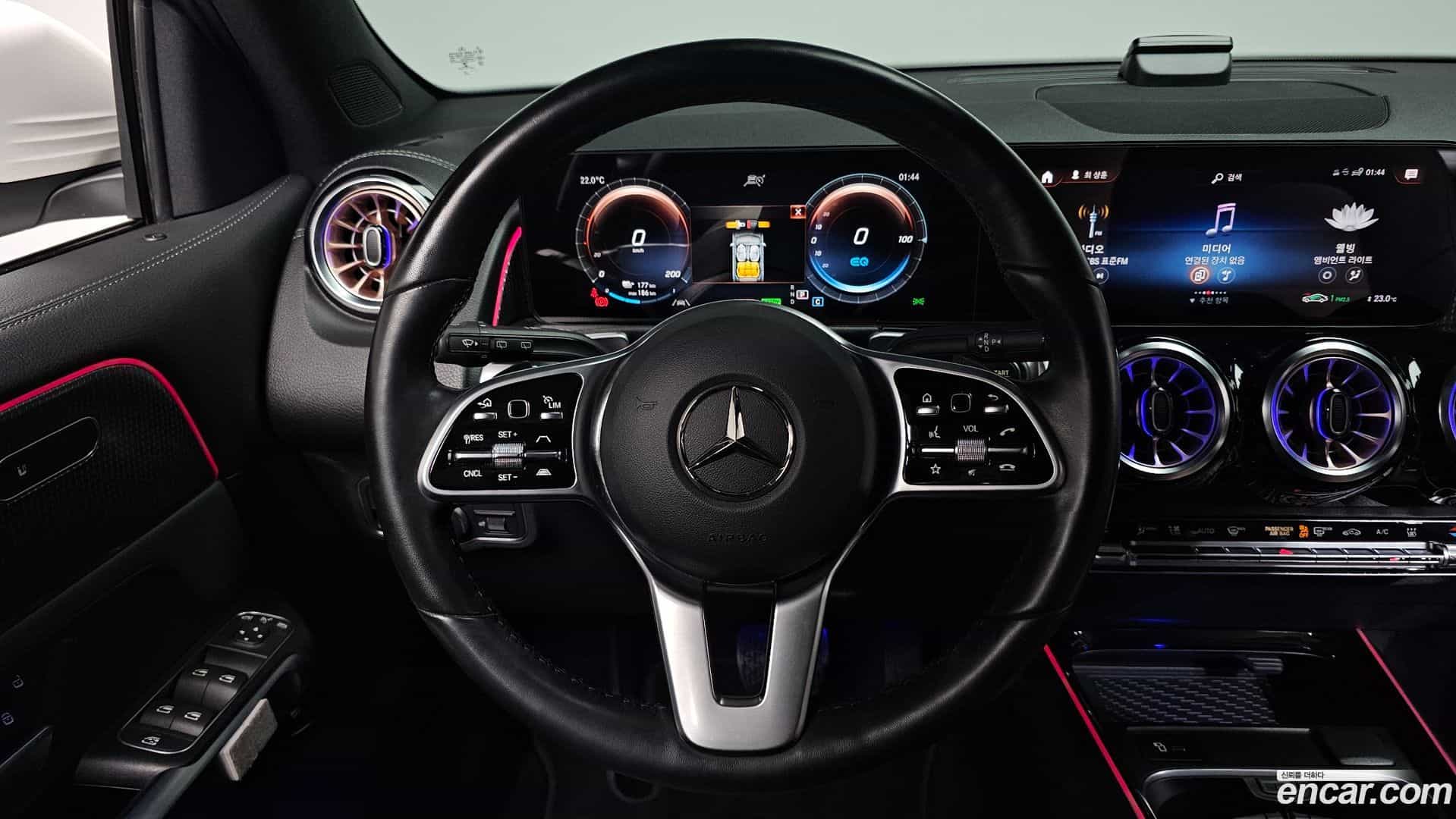 EQB Mercedes-Benz 2022.8-OPTION-017