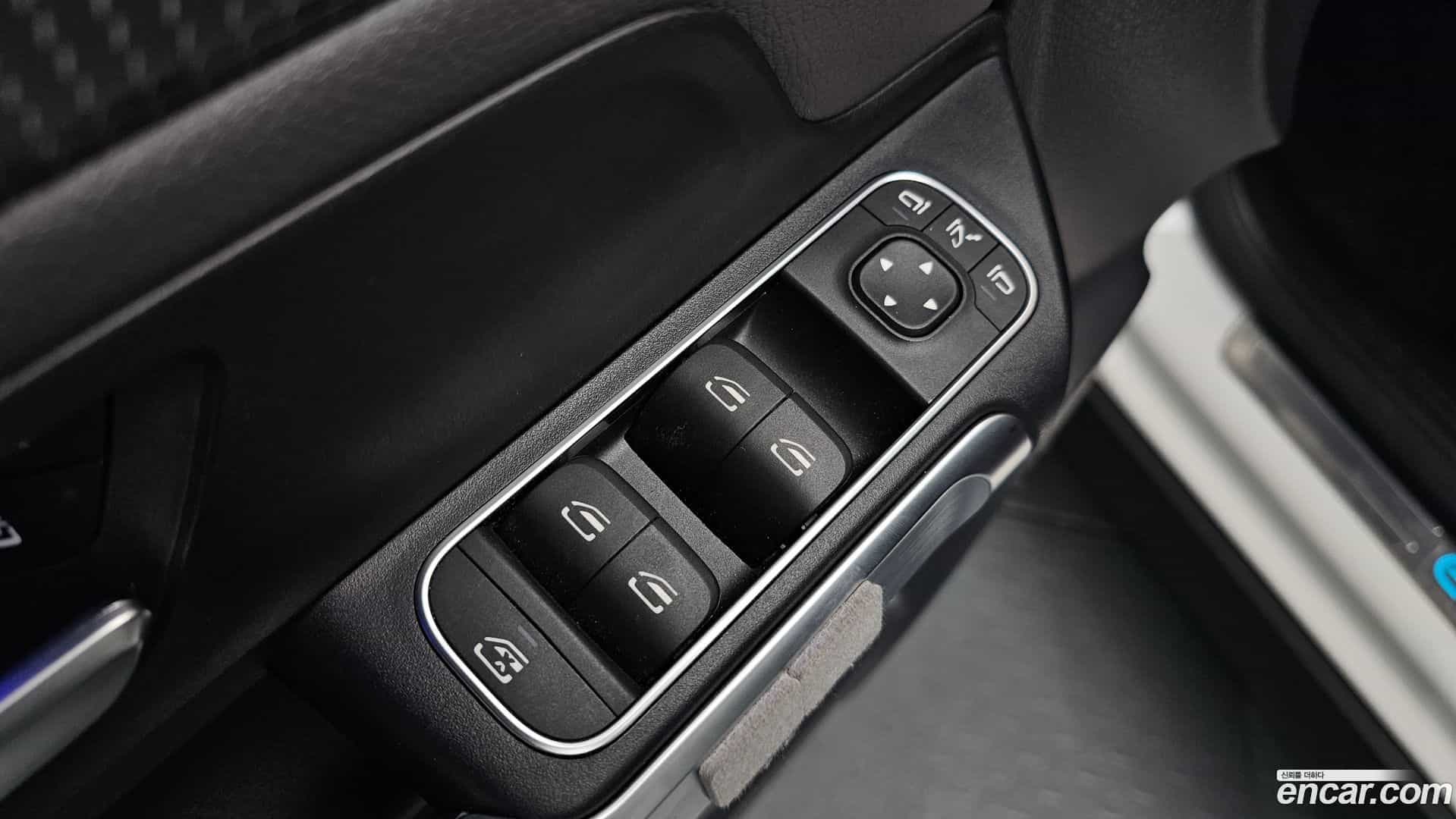 EQB Mercedes-Benz 2022.8-OPTION-023