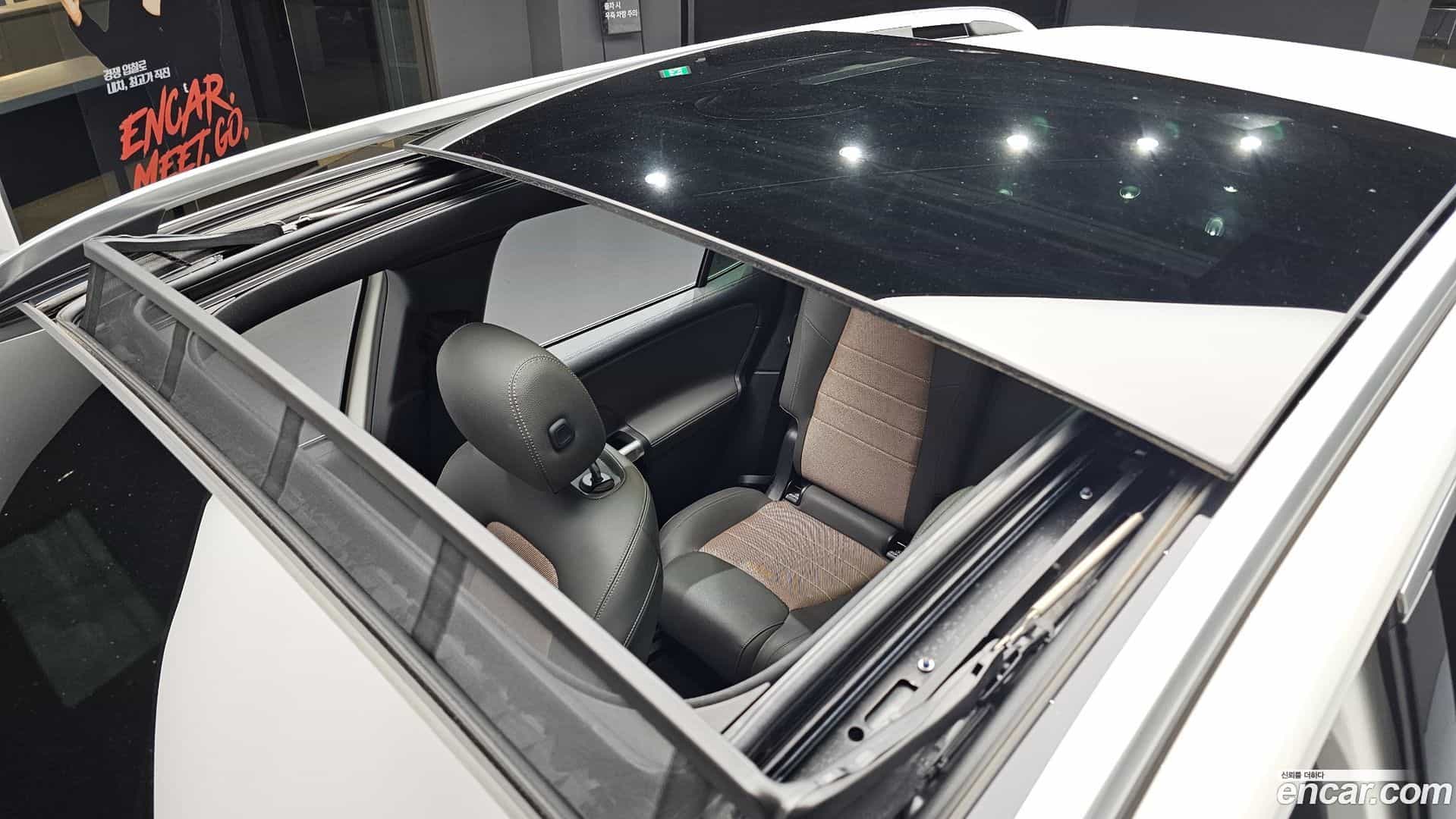 EQB Mercedes-Benz 2022.8-OPTION-048