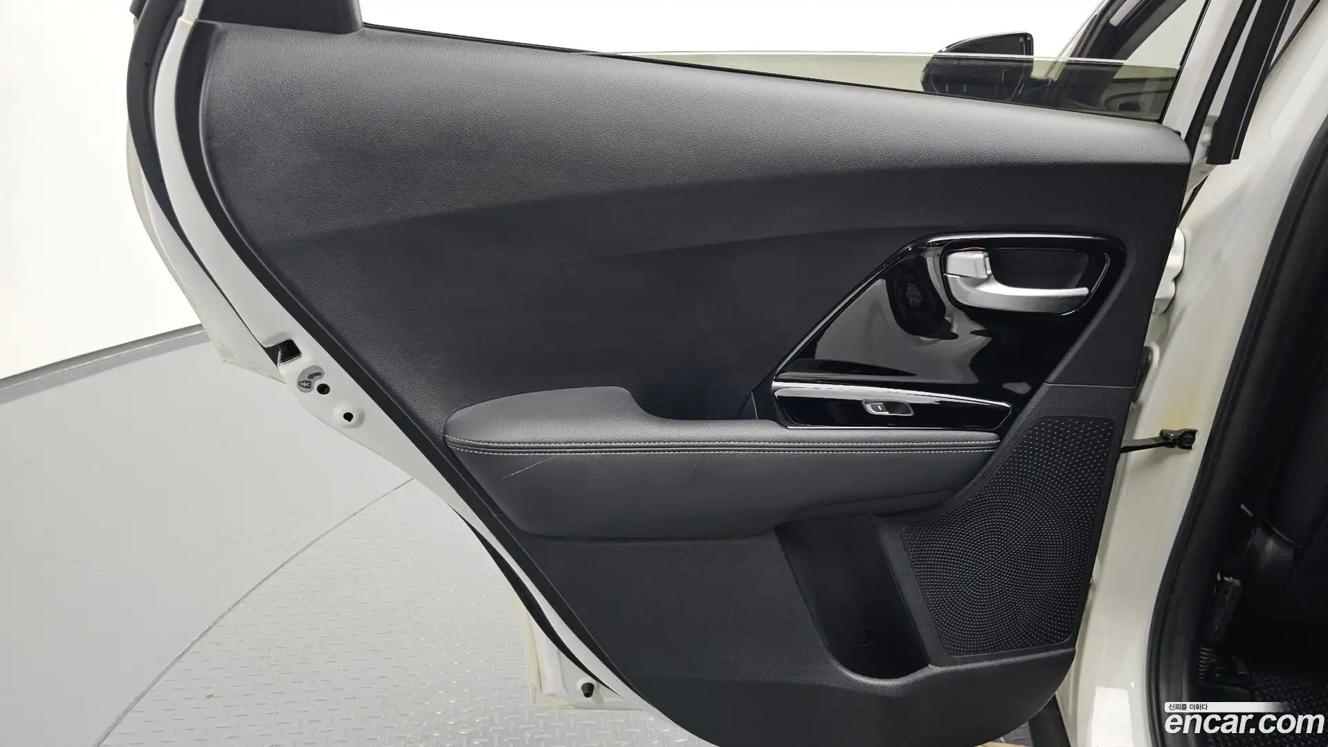 Niro Kia 2017.6-INNER-035