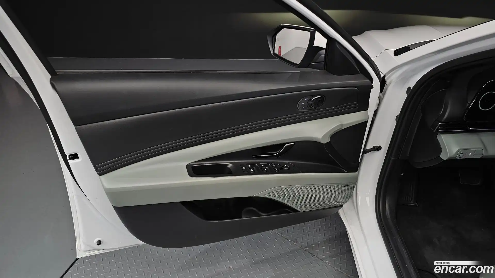 AVANTE Hyundai 2023.8-INNER-034