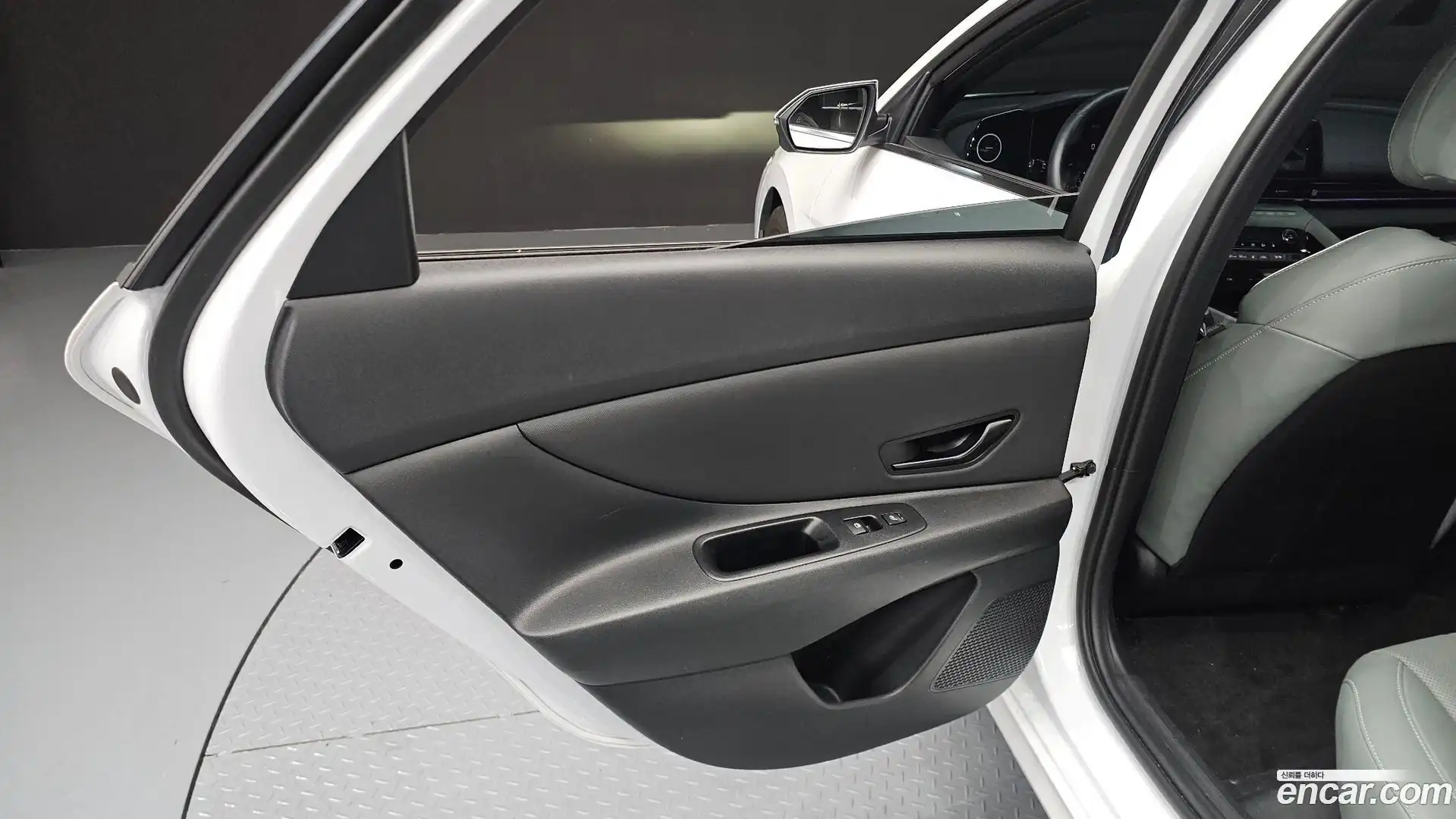 AVANTE Hyundai 2023.8-INNER-035