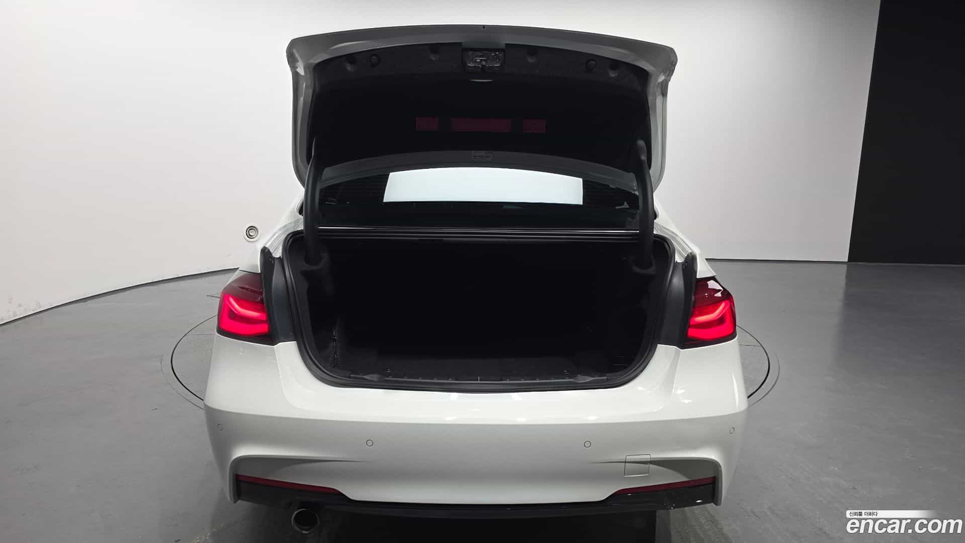 3-Series BMW 2017.4-OPTION-024