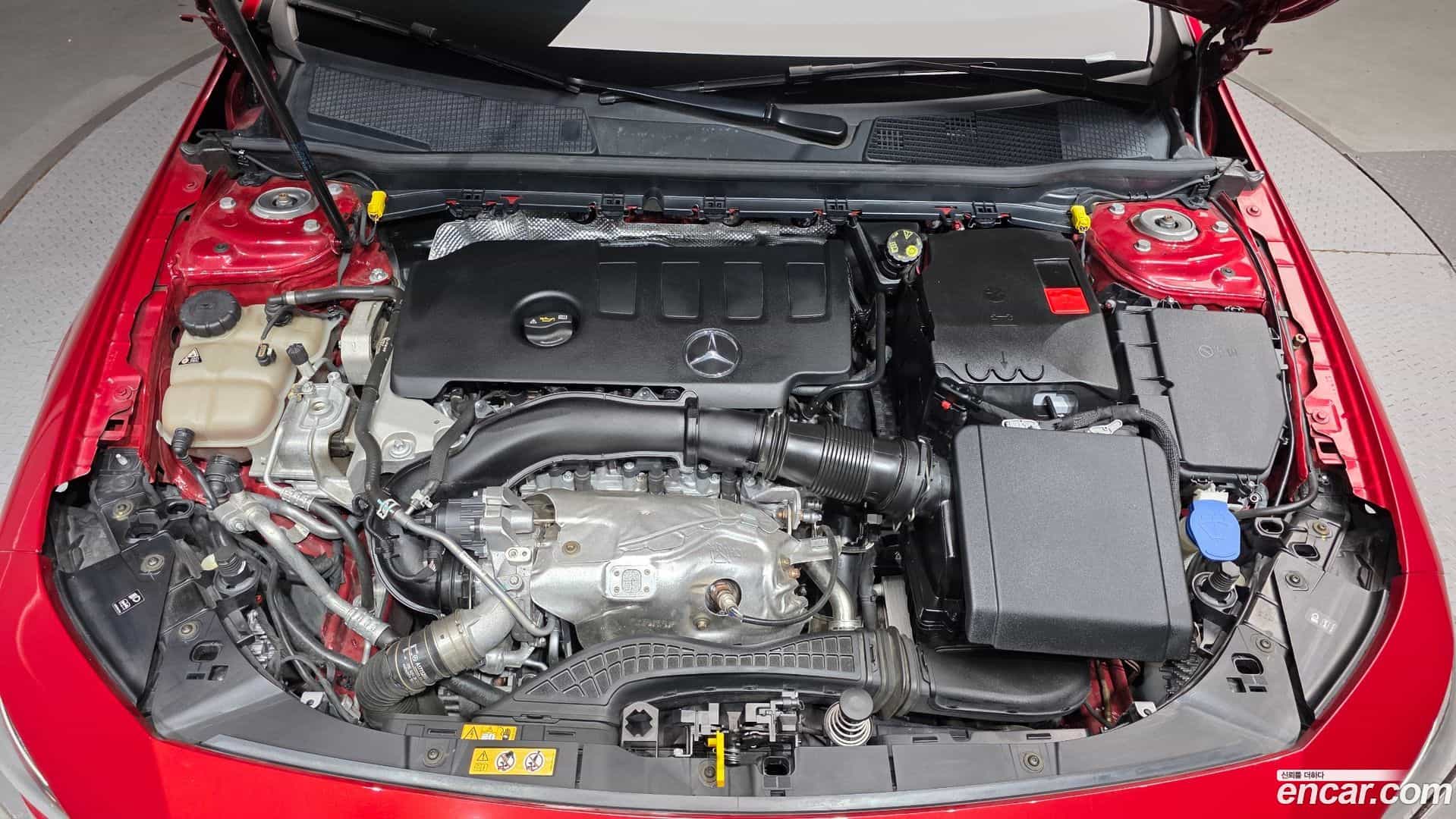CLA-Class Mercedes-Benz 2021.0-OUTER-006