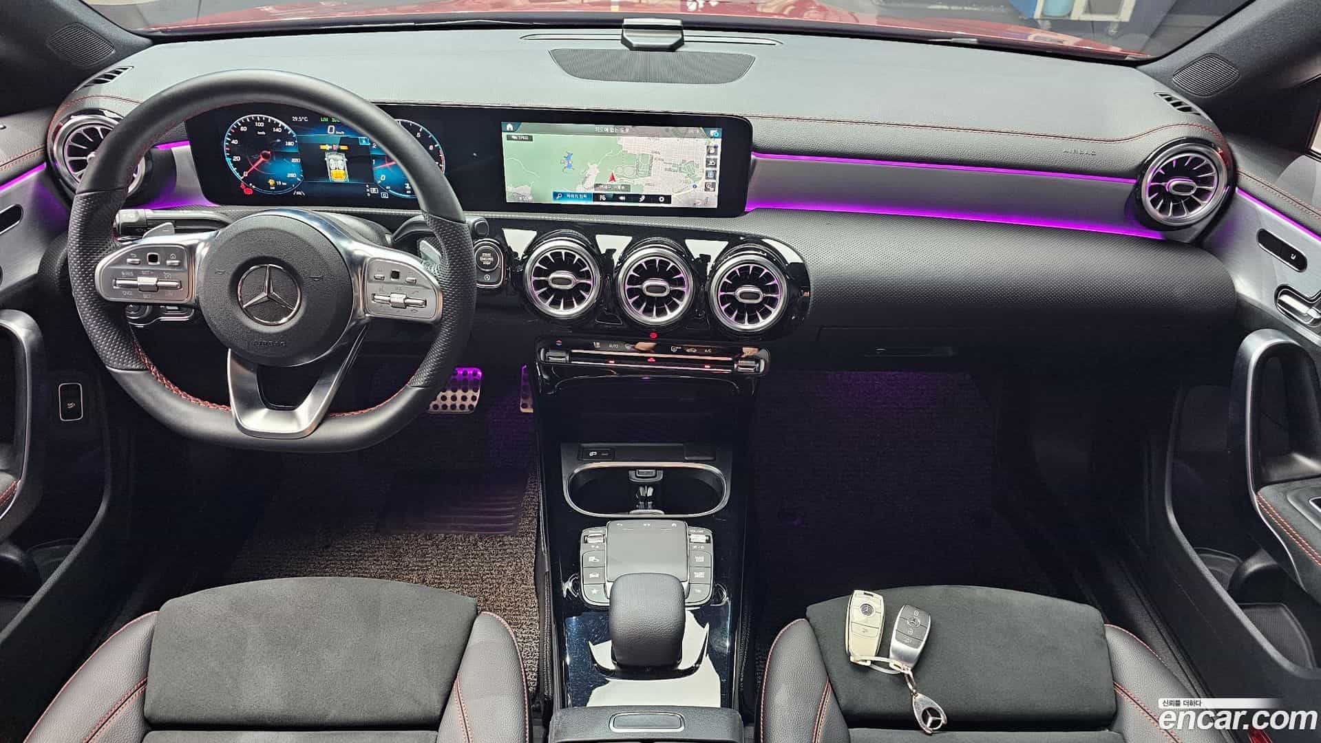 CLA-Class Mercedes-Benz 2021.0-INNER-007