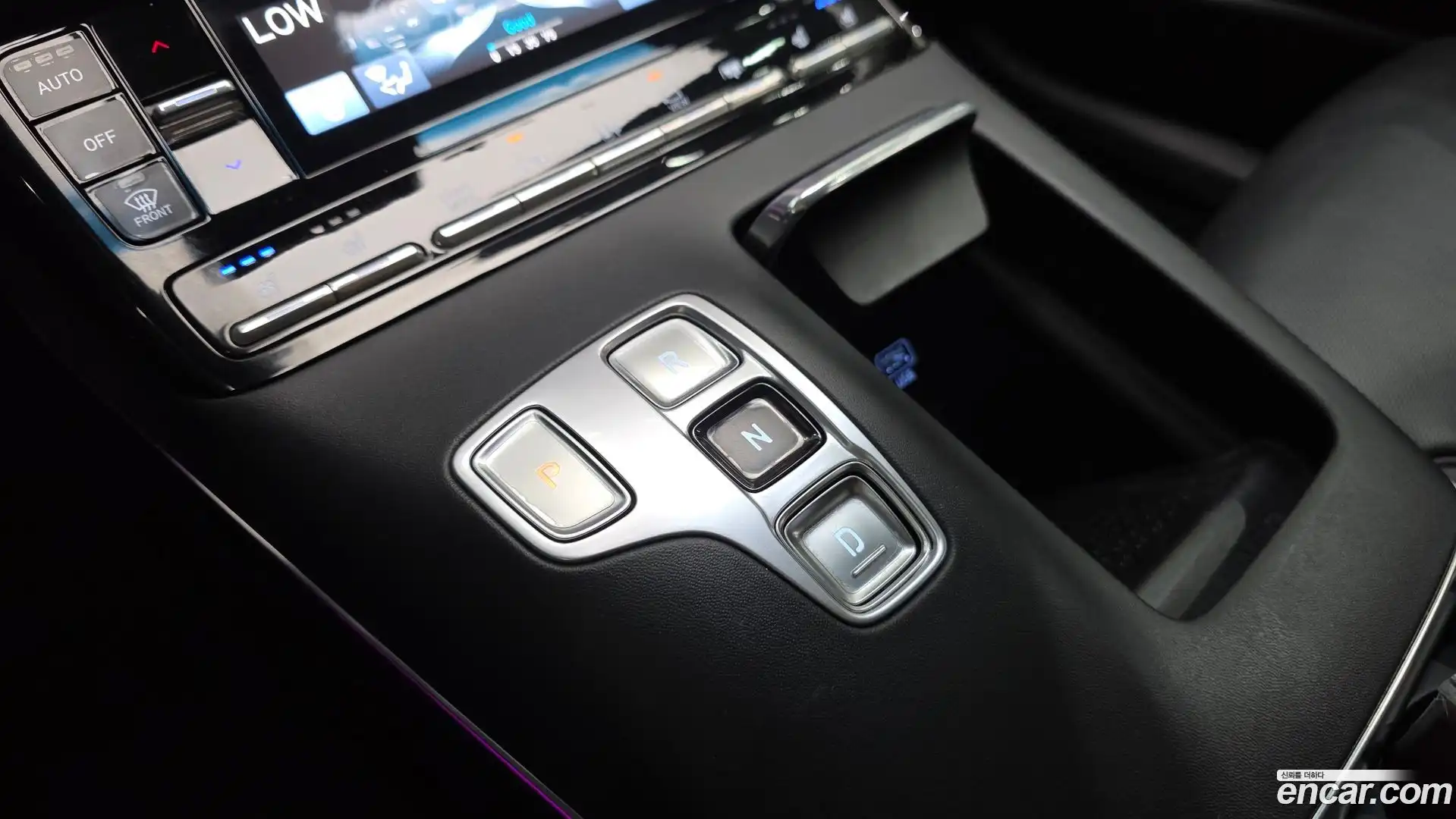 Grandeur Hyundai 2021.10-INNER-009
