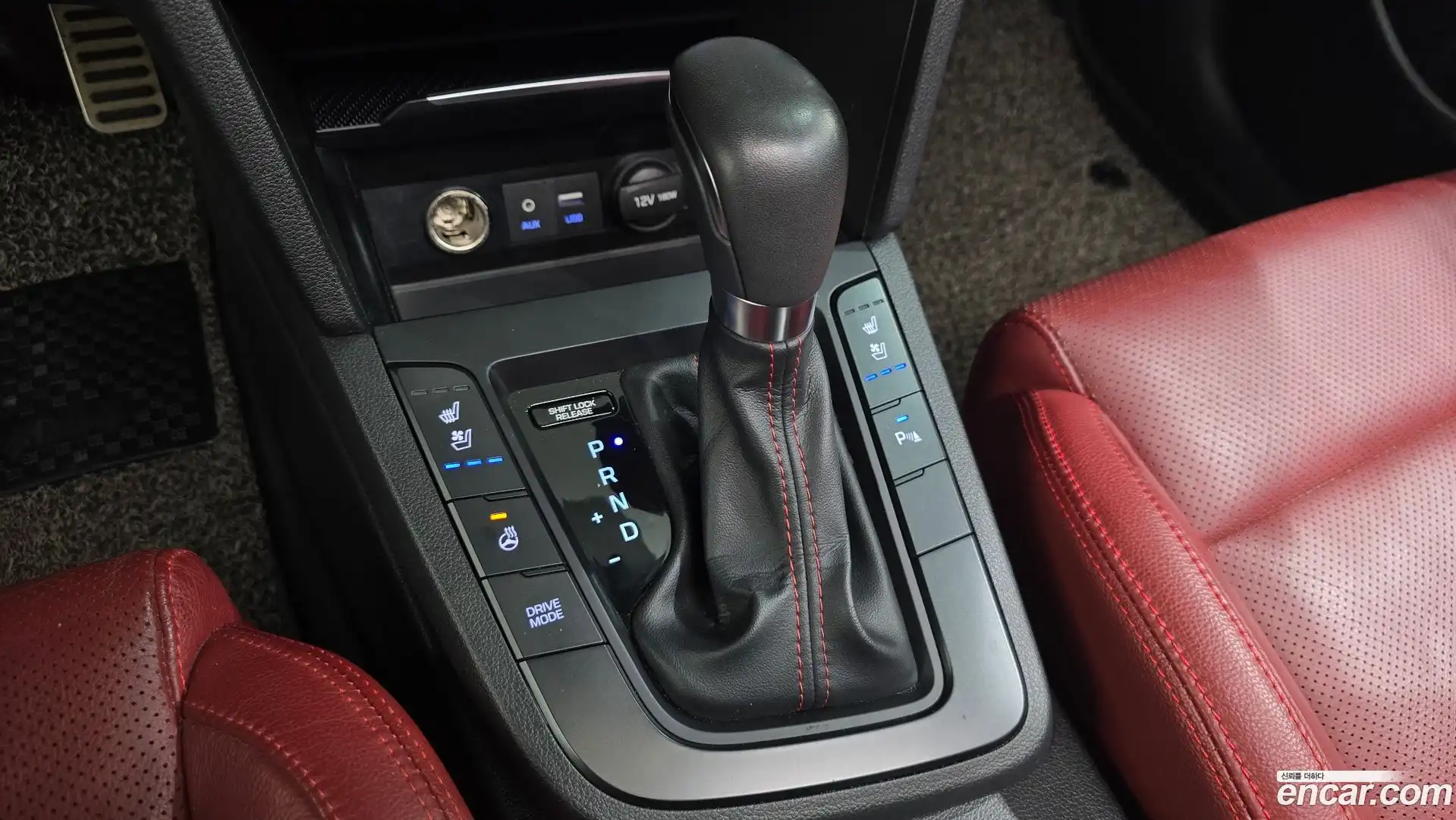 AVANTE Hyundai 2016.11-INNER-009
