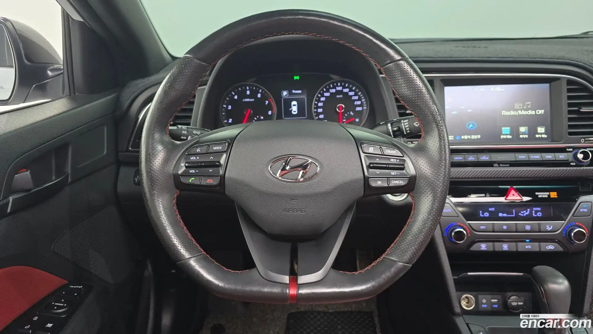 AVANTE Hyundai 2016.11-OPTION-020