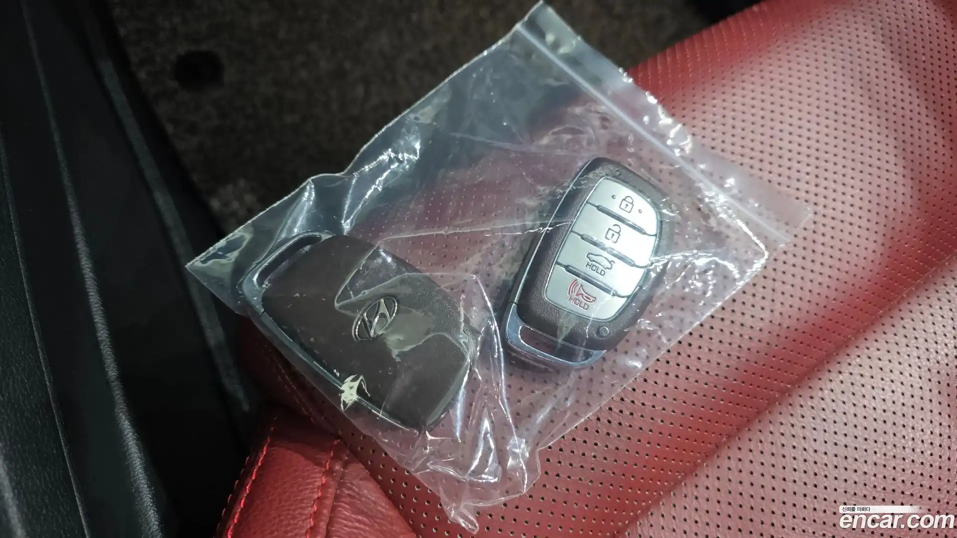 AVANTE Hyundai 2016.11-OPTION-022