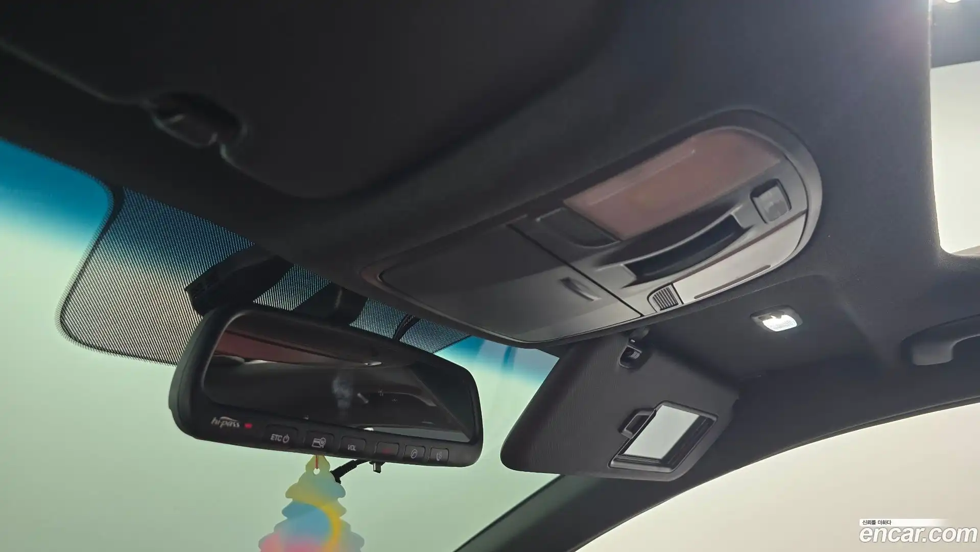 AVANTE Hyundai 2016.11-OPTION-040