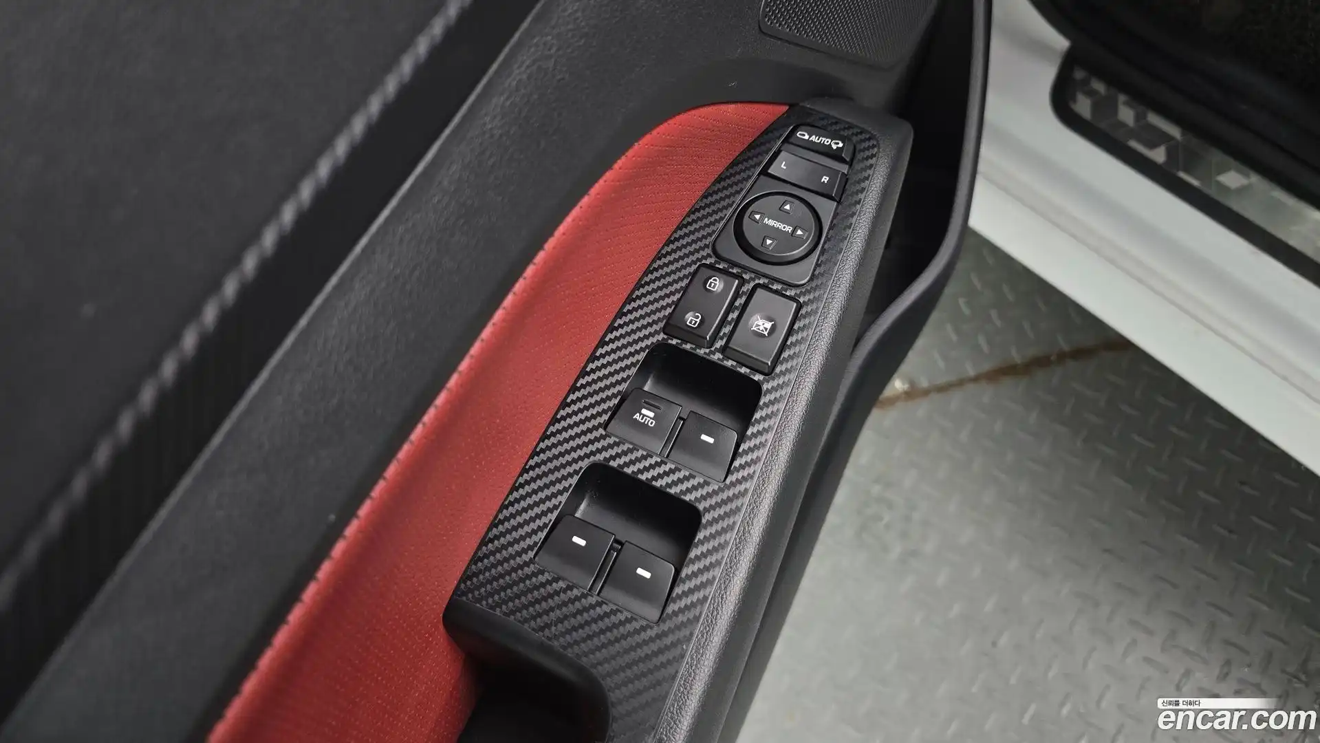 AVANTE Hyundai 2016.11-OPTION-043