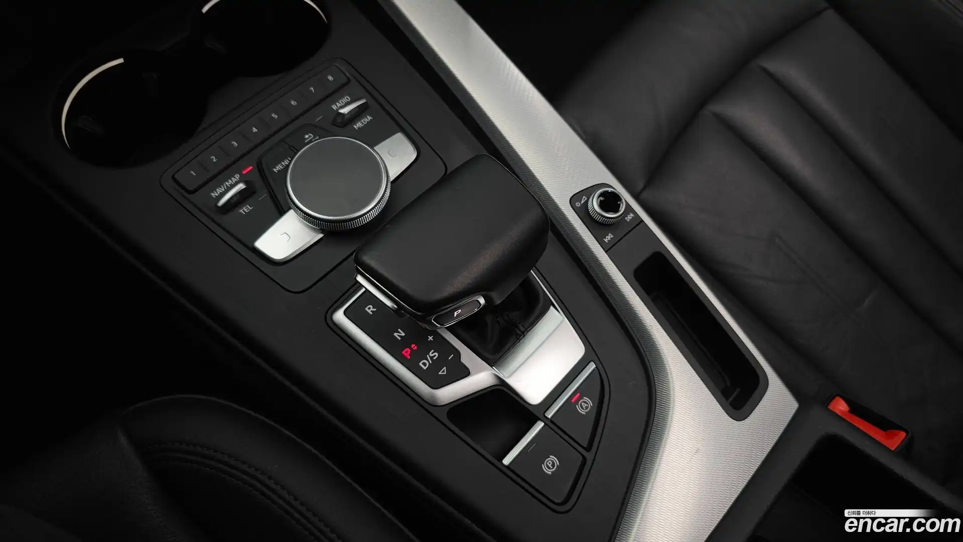 A4 Audi 2018.8-INNER-009