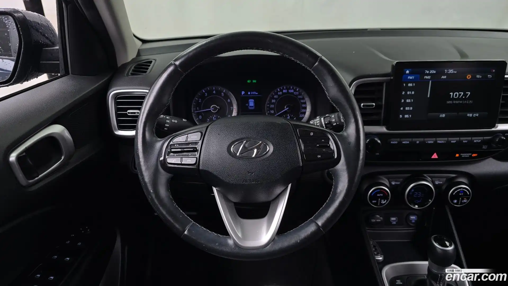Venue Hyundai 2019.8-OPTION-017