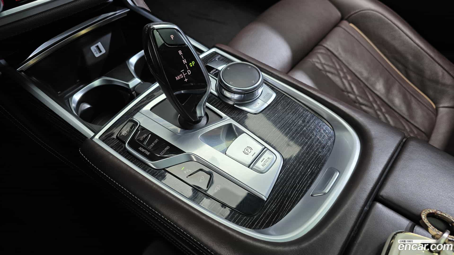 7-Series BMW 2016.7-INNER-009