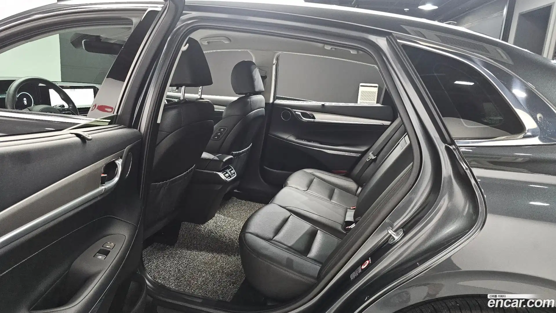 Grandeur Hyundai 2021.2-OPTION-016