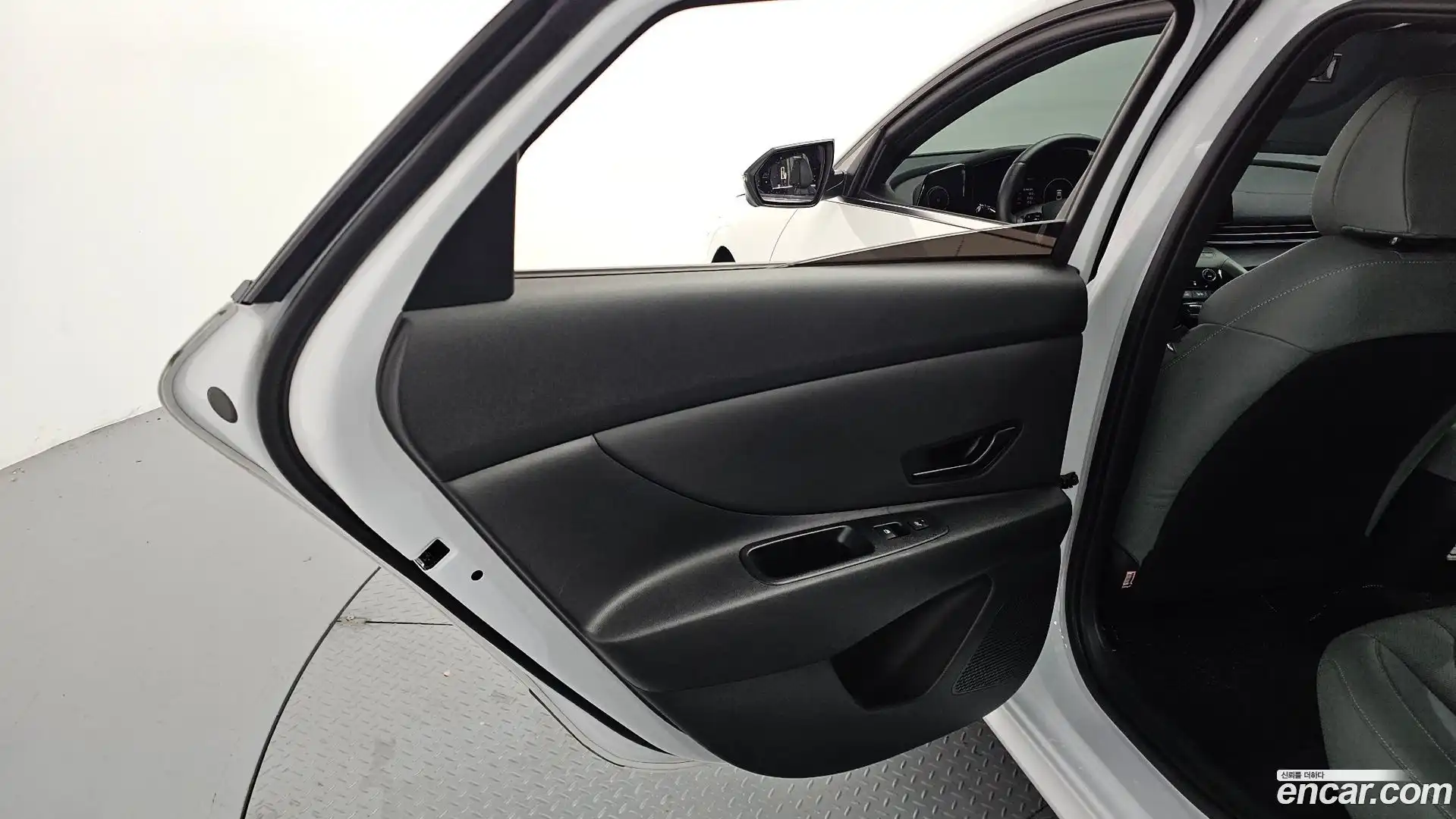 AVANTE Hyundai 2023.7-INNER-035