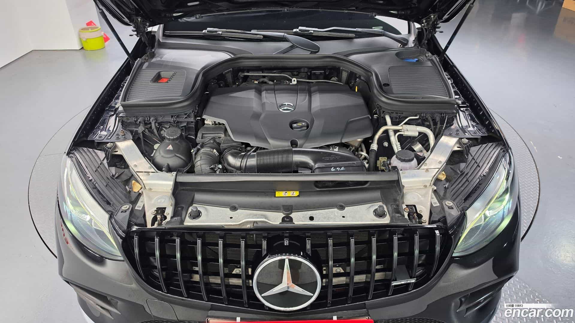 GLC-Class Mercedes-Benz 2017.4-OUTER-006