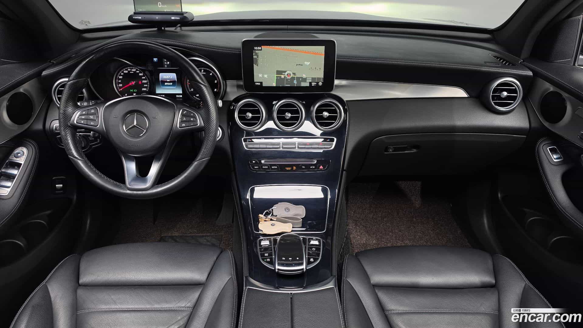 GLC-Class Mercedes-Benz 2017.4-INNER-007