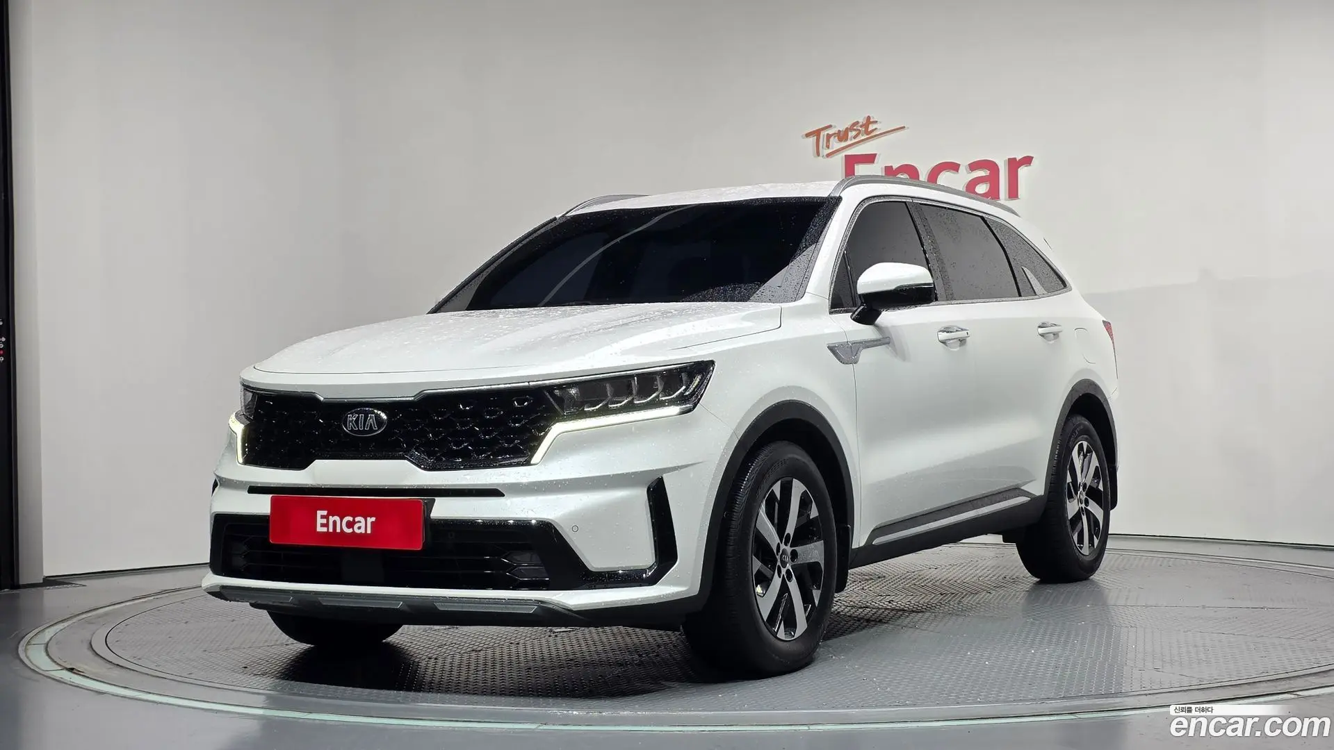 Main__Slider__Photo:Sorento Kia 2020.4-0