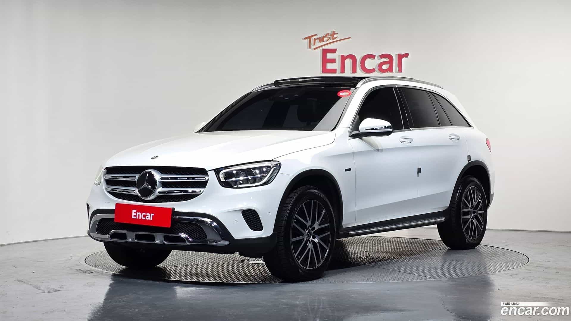 GLC-Class Mercedes-Benz 2021.11-OUTER-001