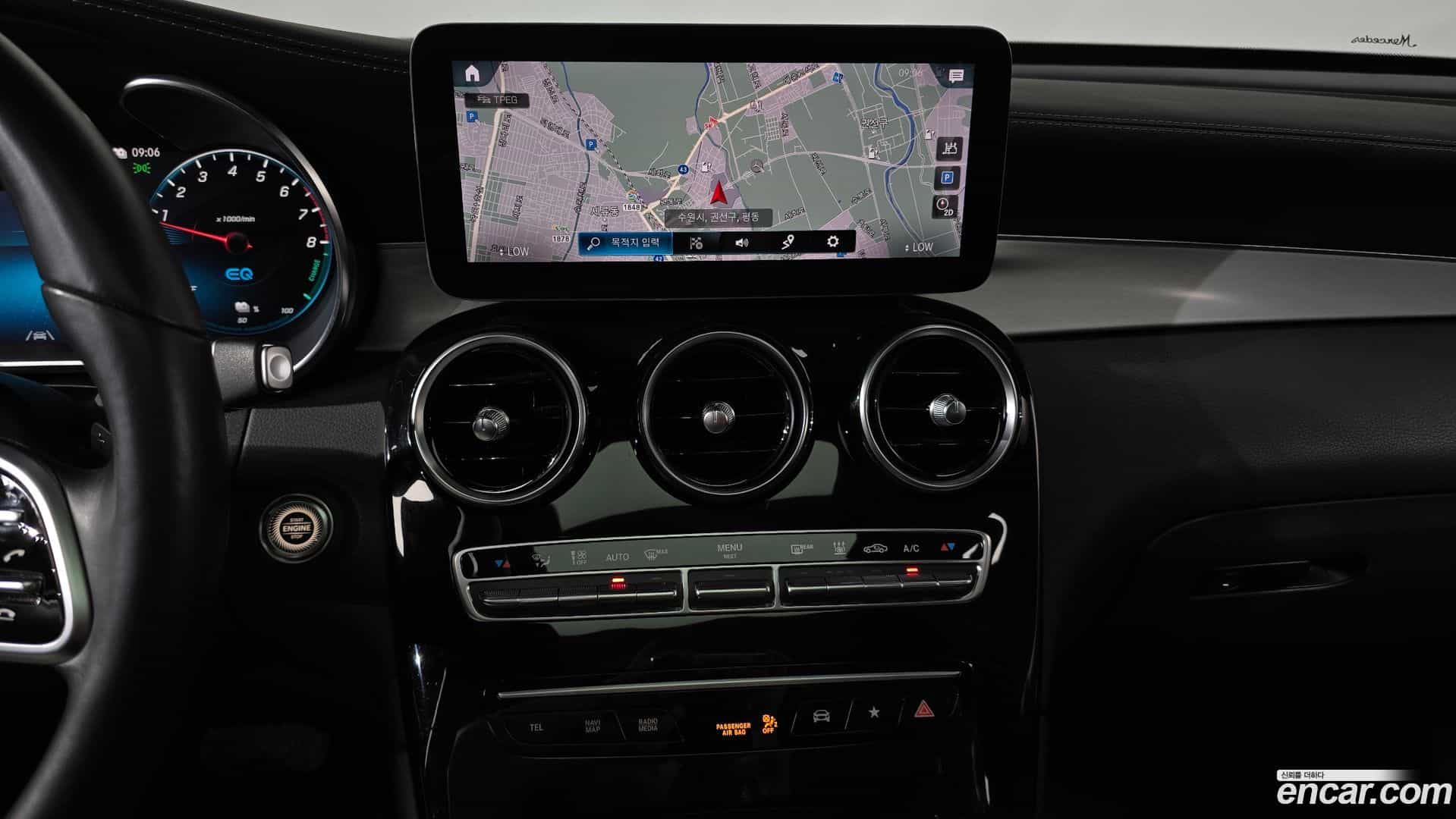 GLC-Class Mercedes-Benz 2021.11-OPTION-016