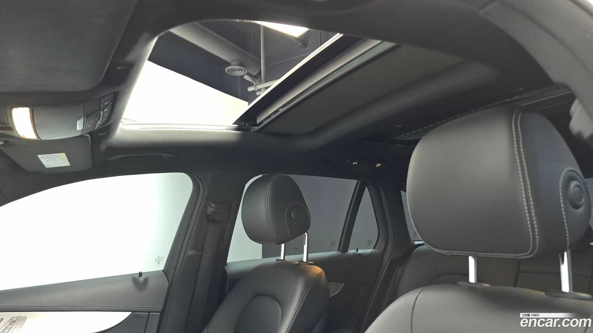 GLC-Class Mercedes-Benz 2021.11-OPTION-020